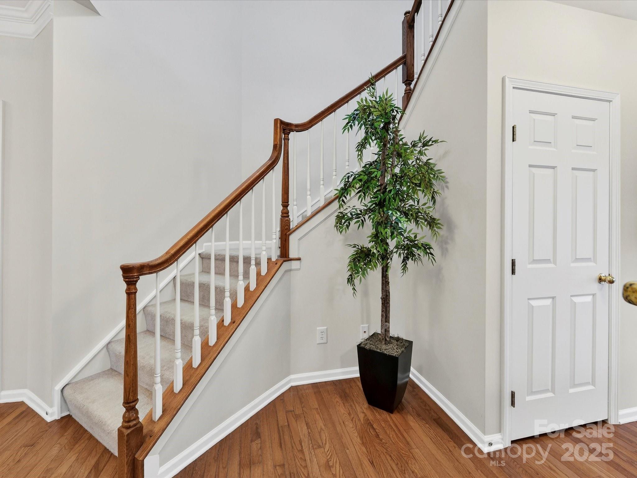 20523 Harbor View Drive
