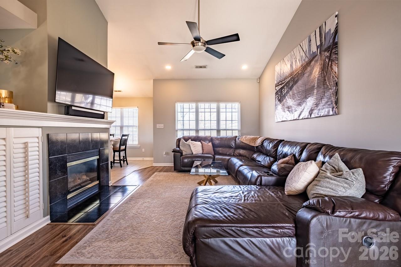 1040 Boulder Drive