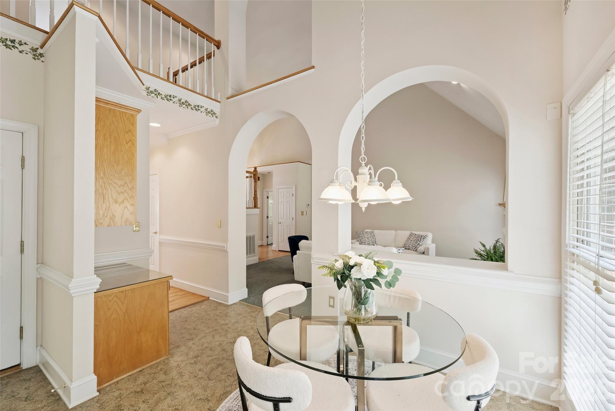 144 Pin Oak Lane