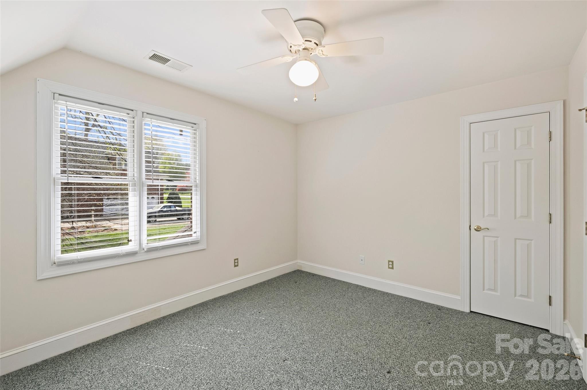 144 Pin Oak Lane