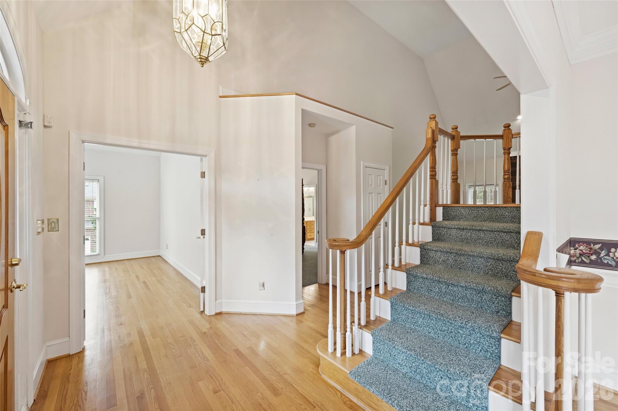 144 Pin Oak Lane