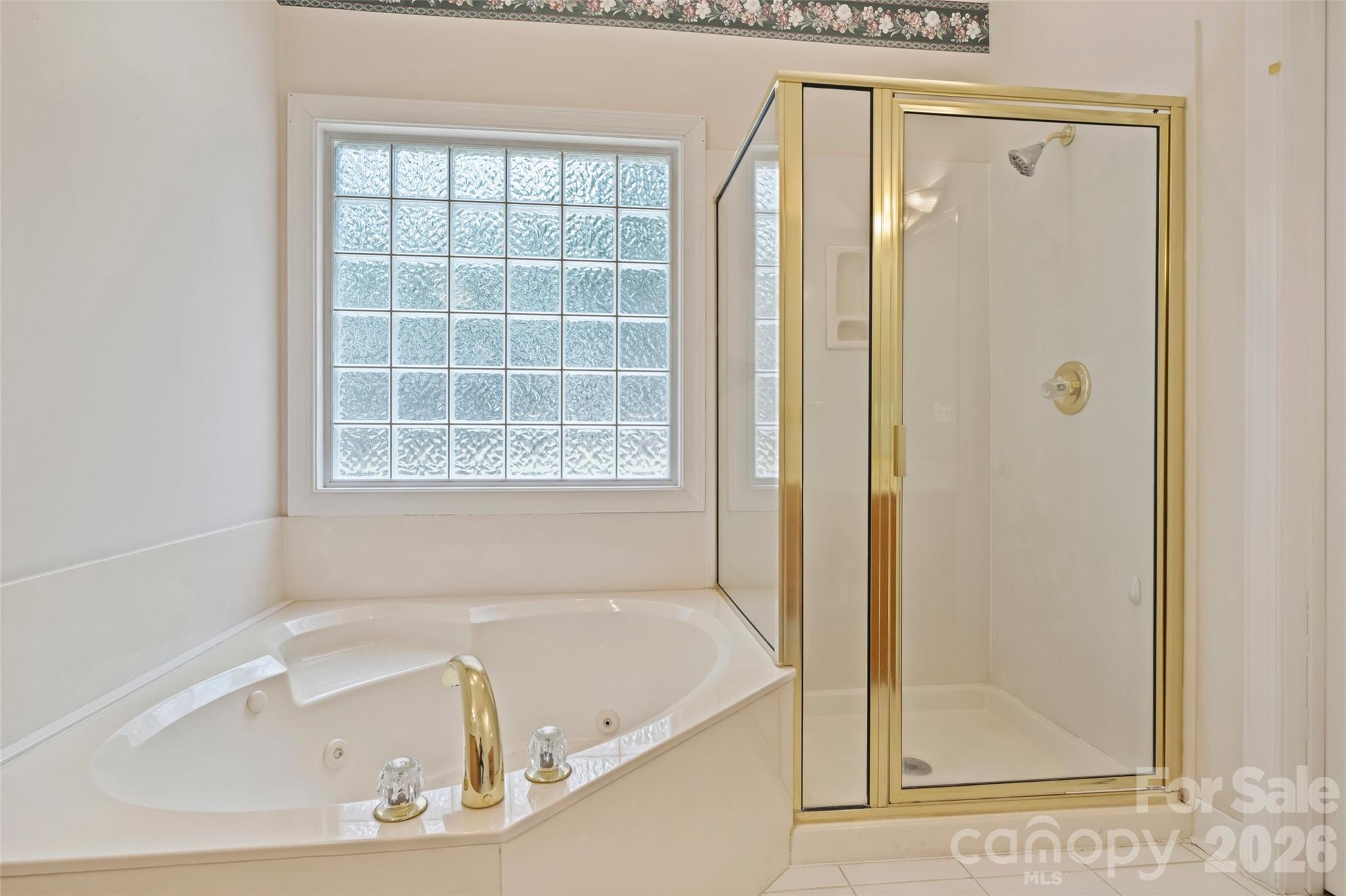 144 Pin Oak Lane