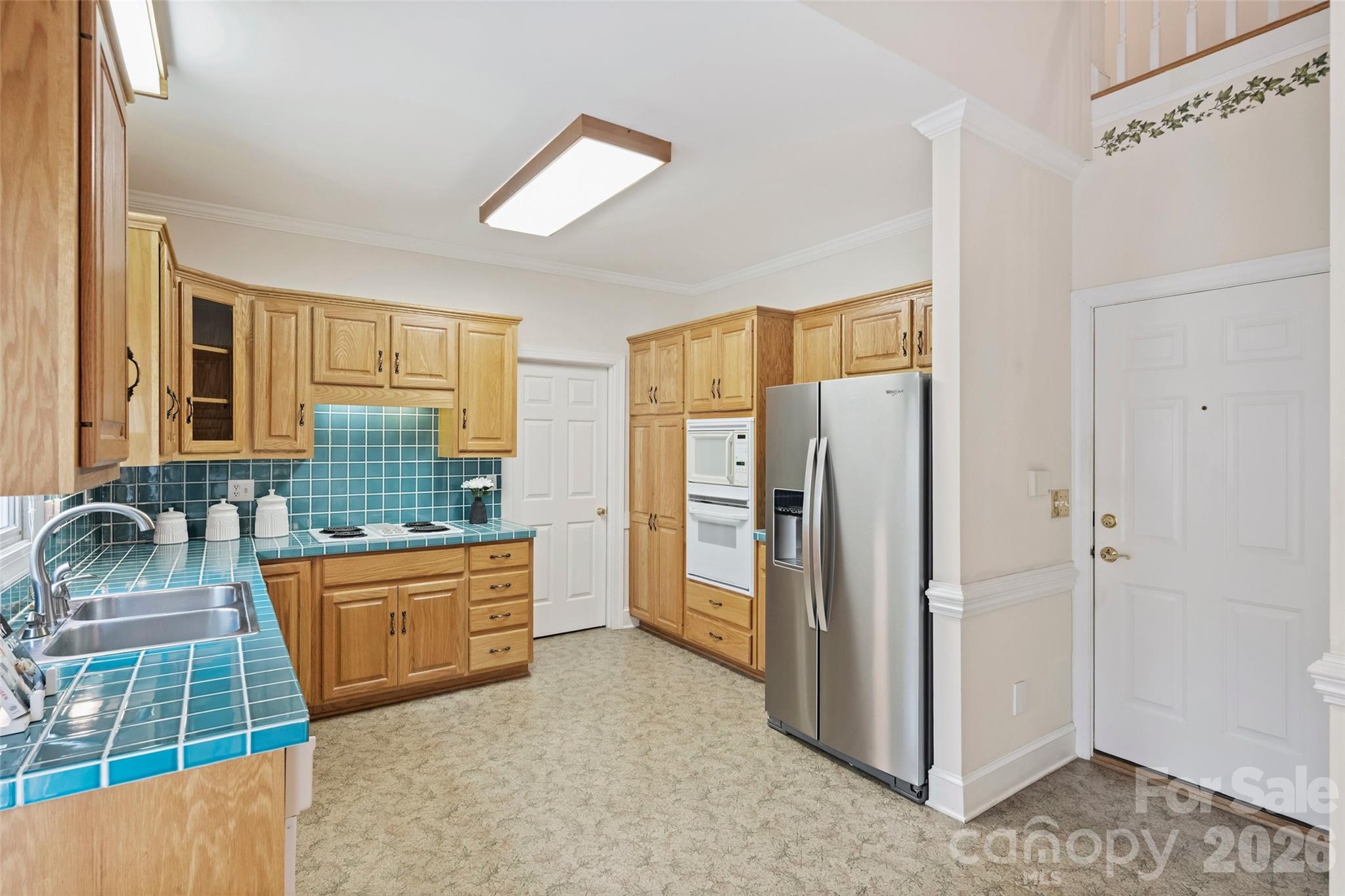 144 Pin Oak Lane