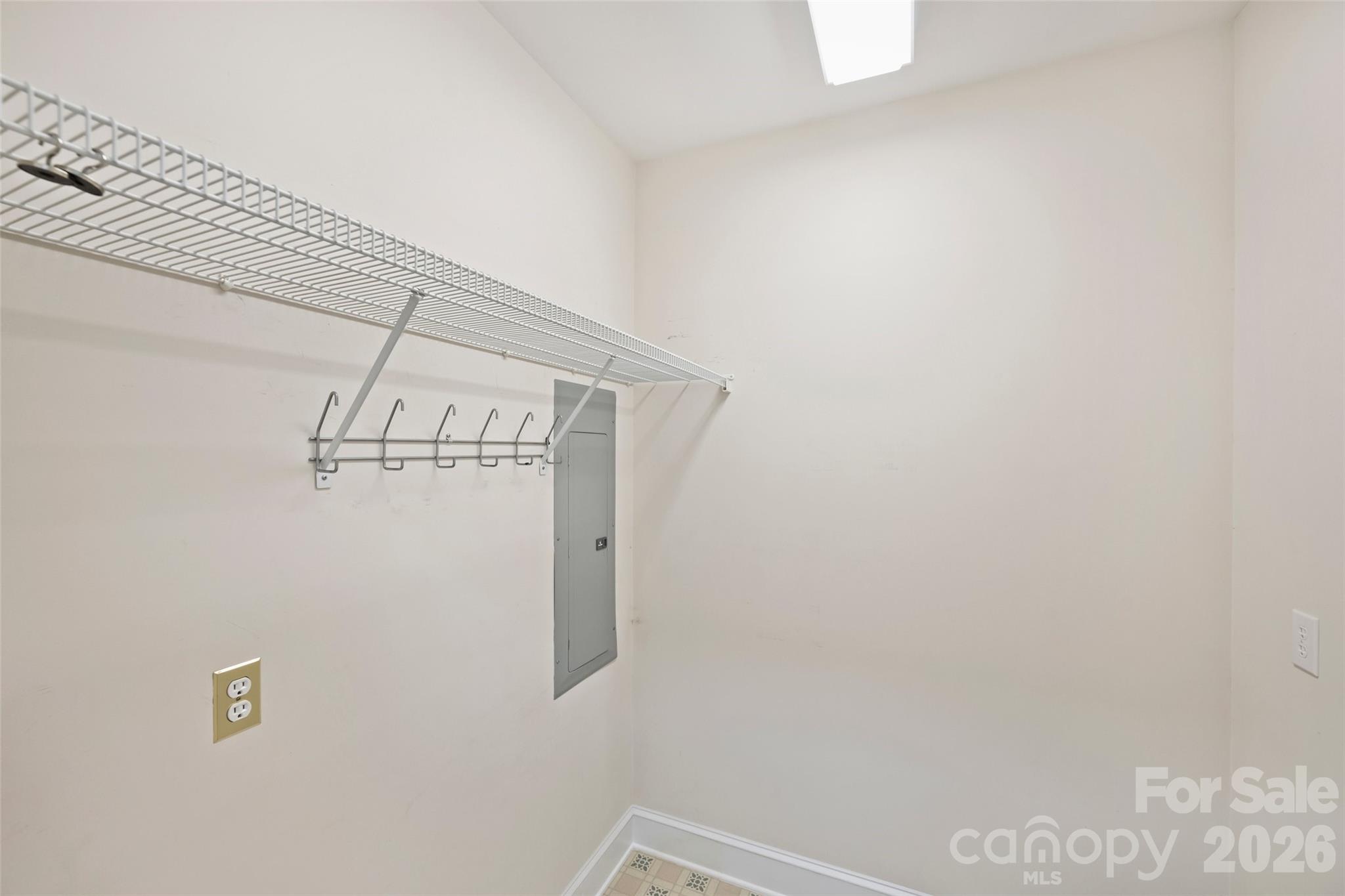 144 Pin Oak Lane
