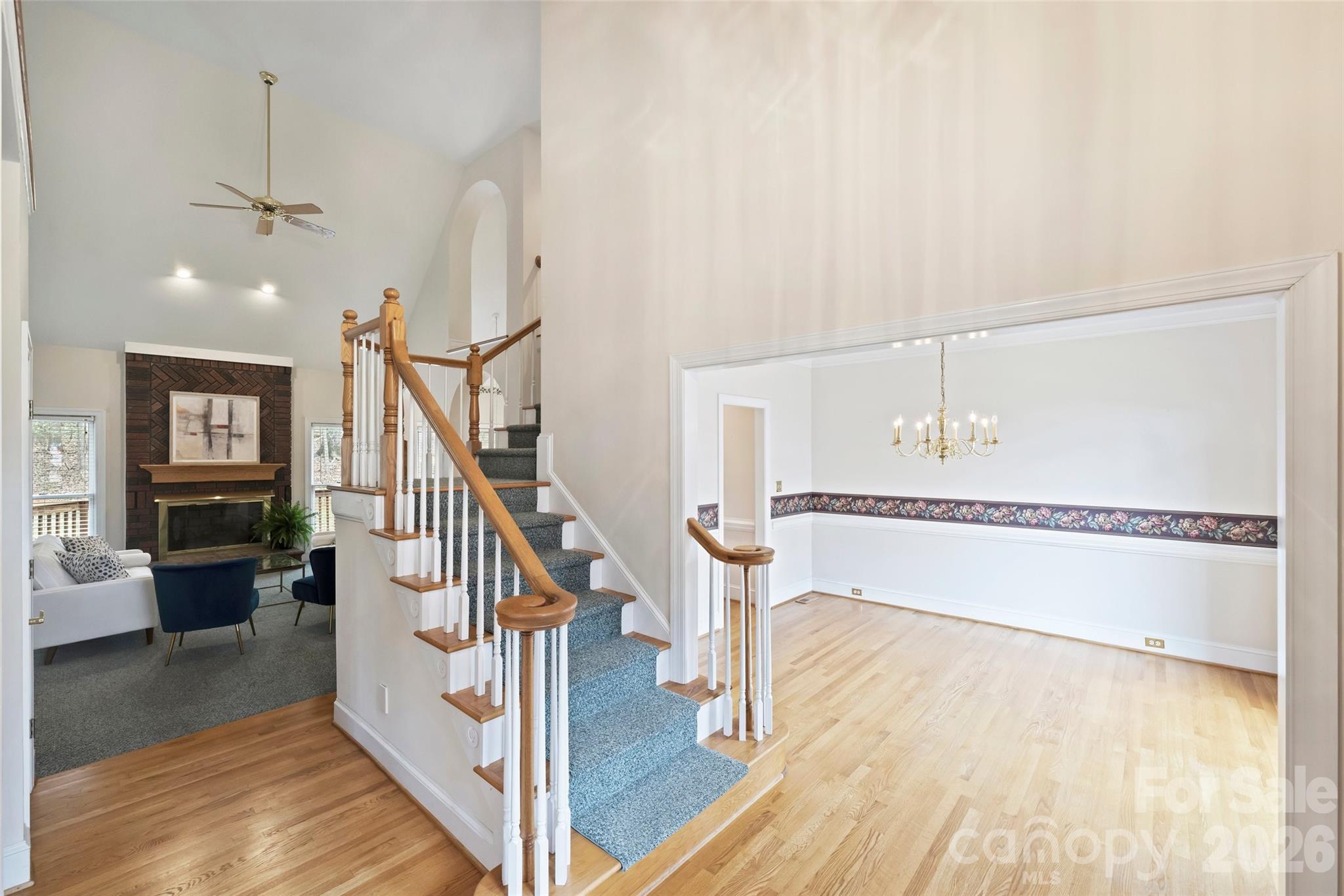 144 Pin Oak Lane