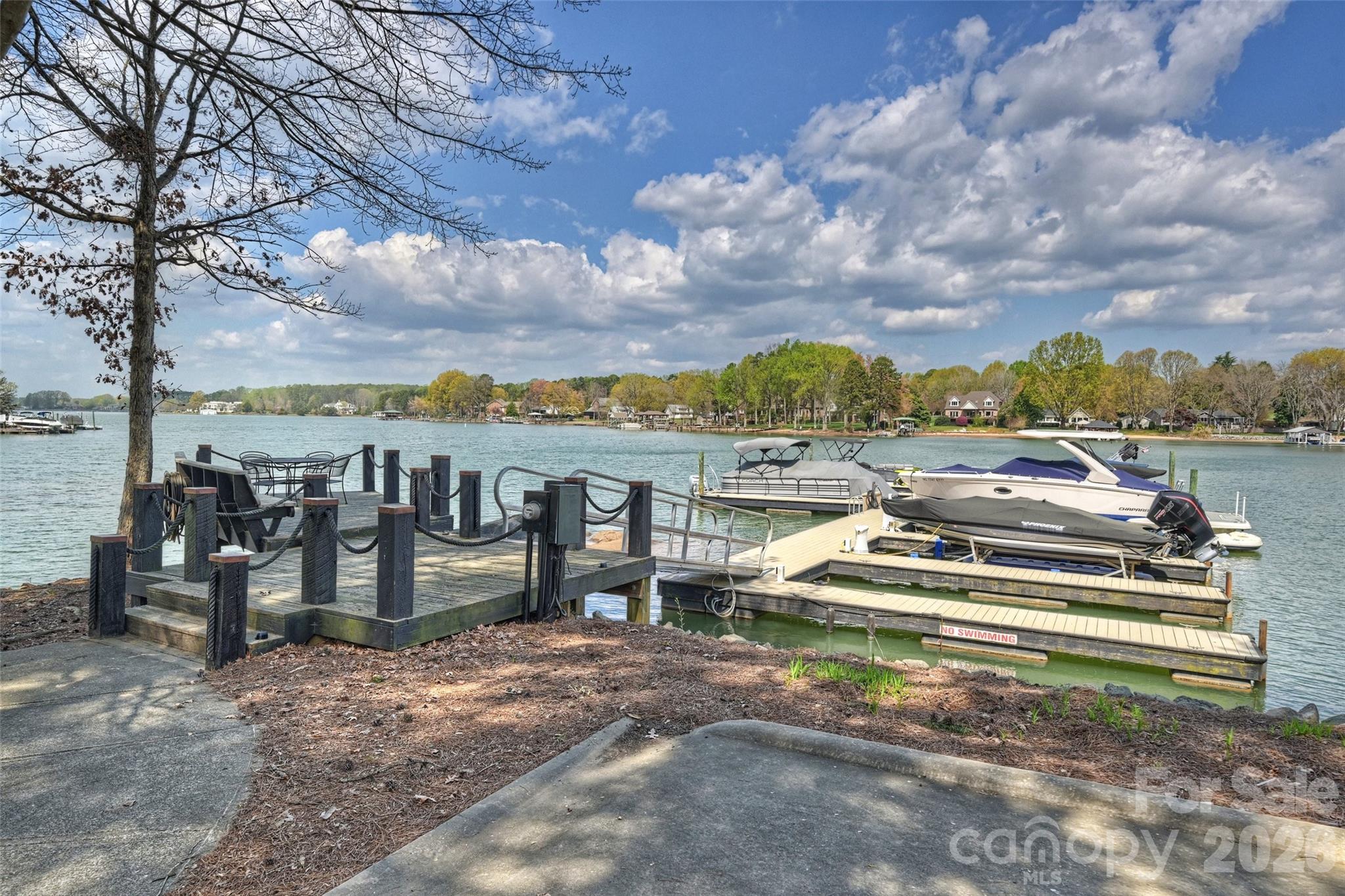 144 Pin Oak Lane