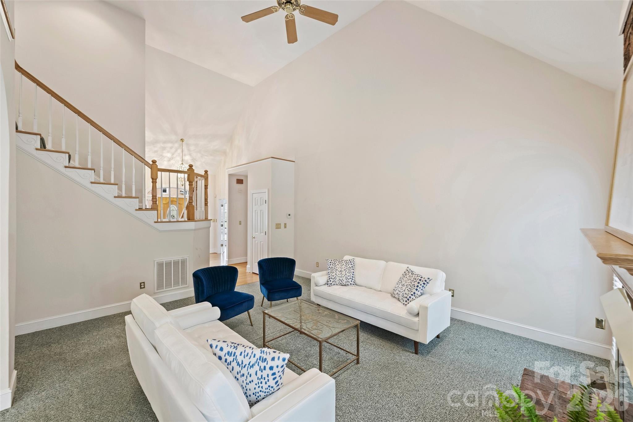 144 Pin Oak Lane