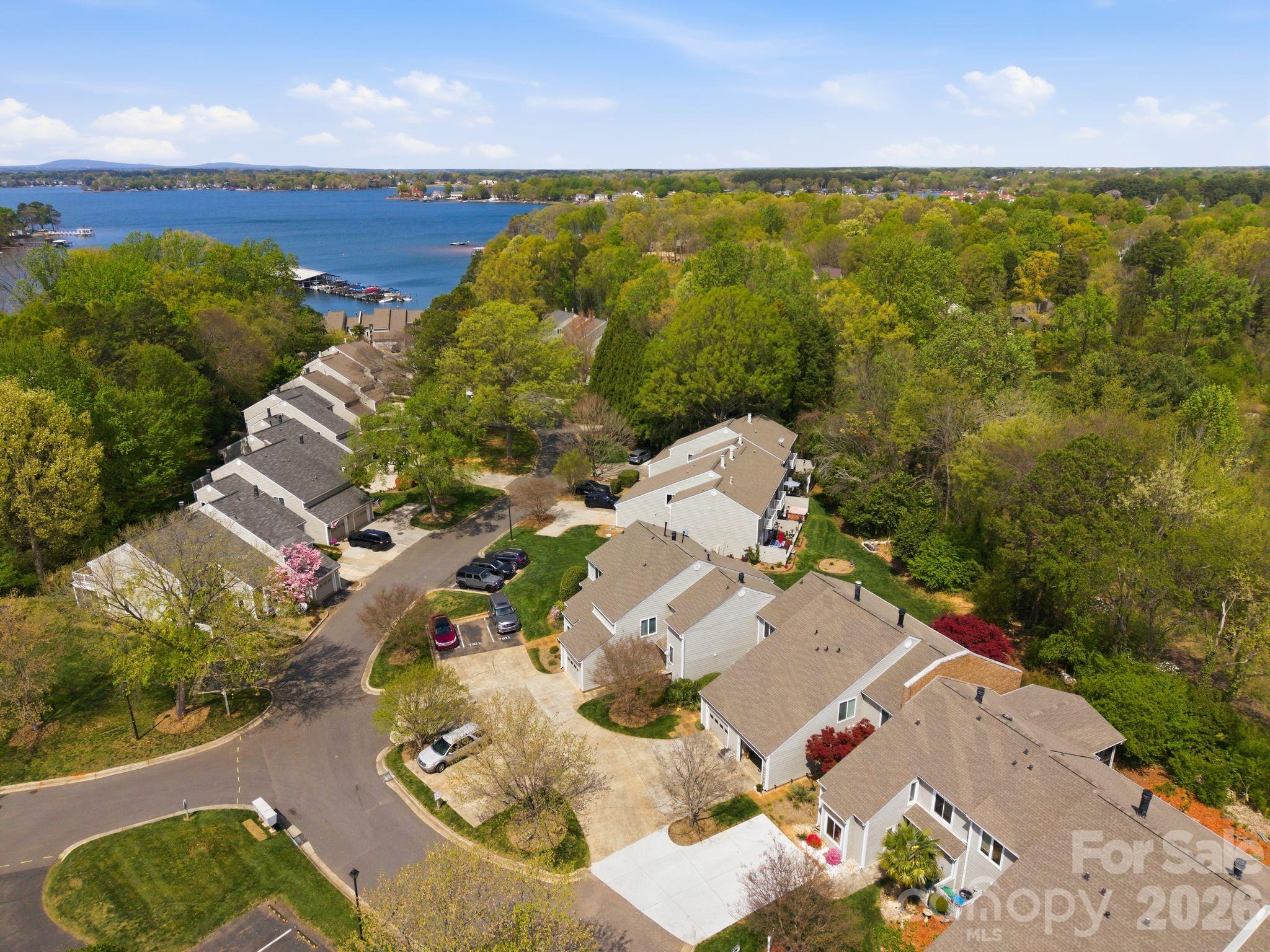 7613 Mariner Cove Drive