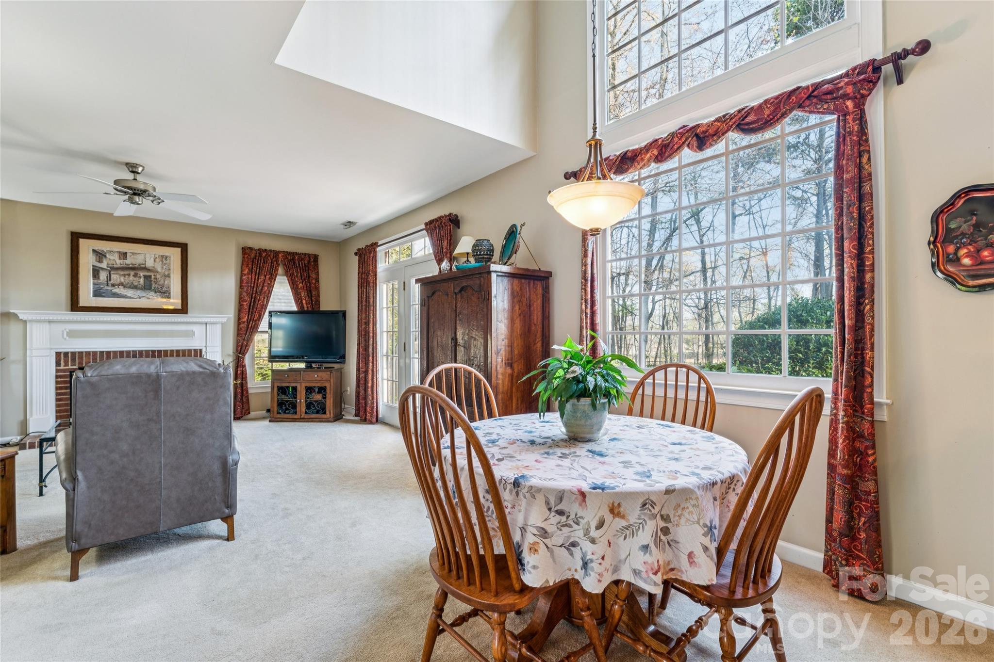 152 Lockerbie Lane