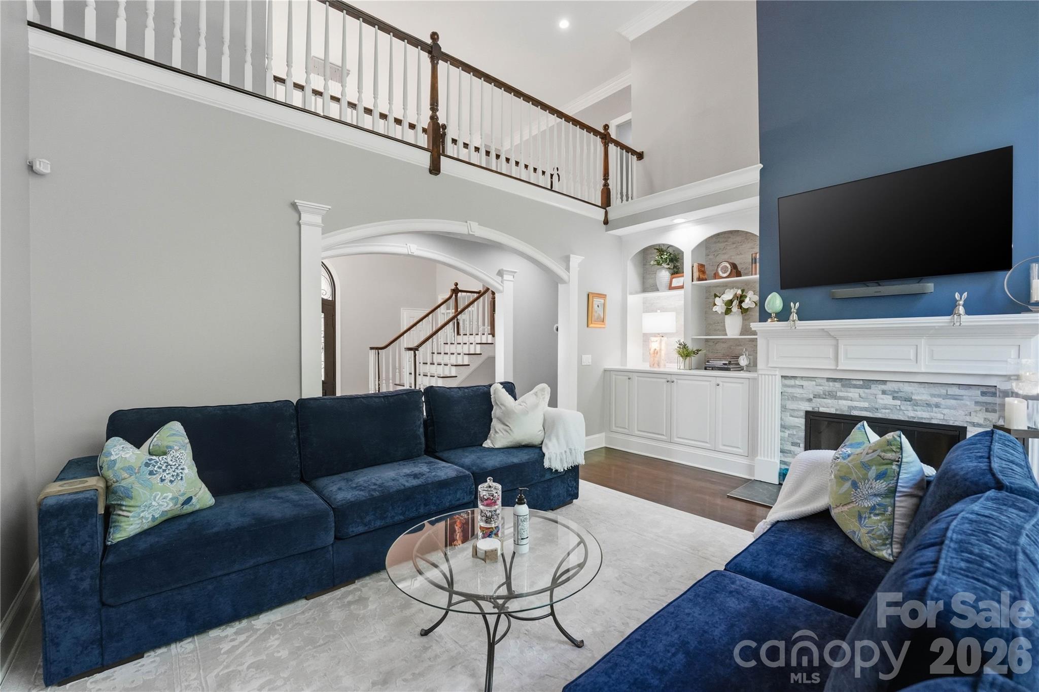 18928 Peninsula Point Drive