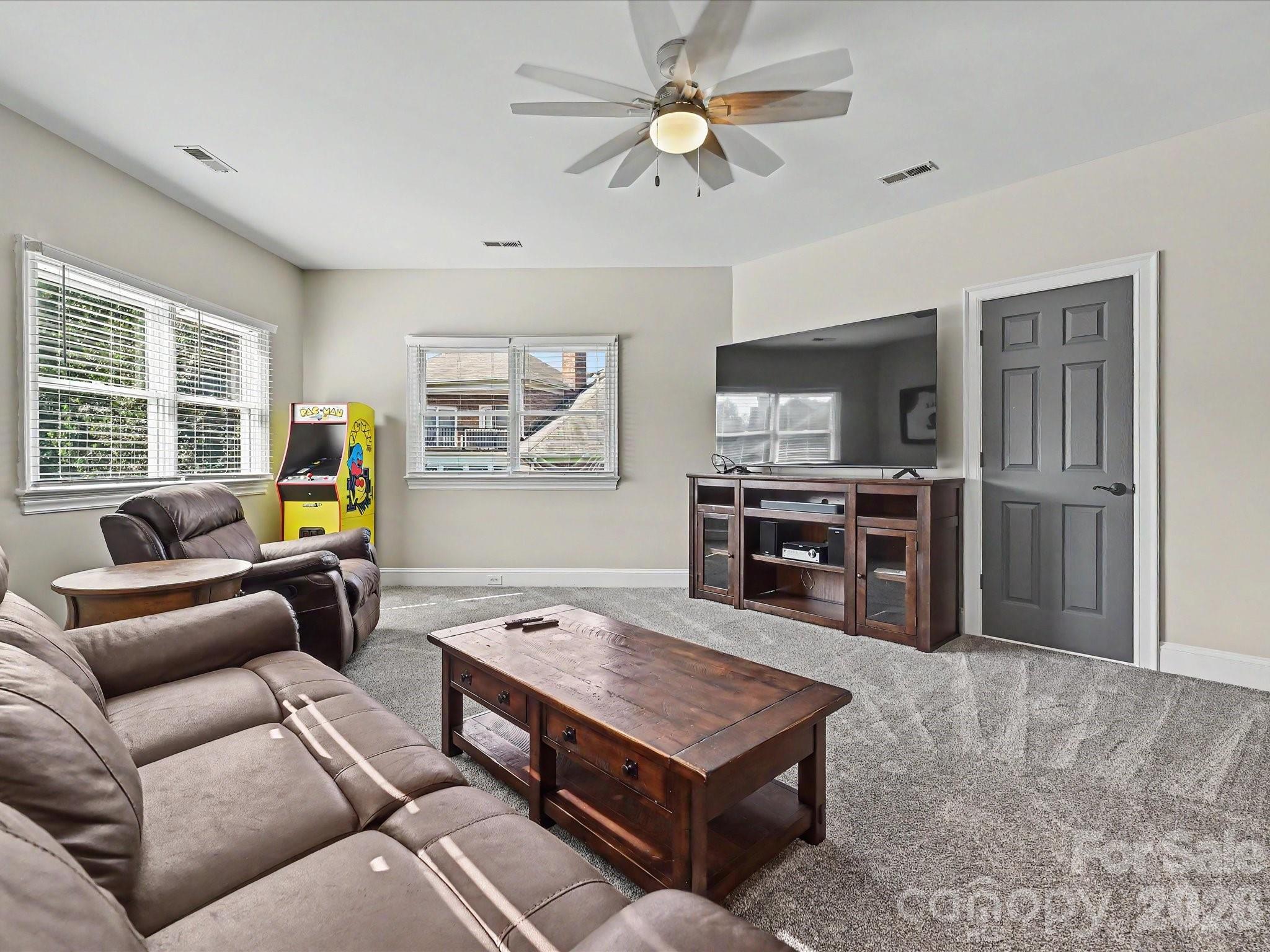 17626 Spinnakers Reach Drive