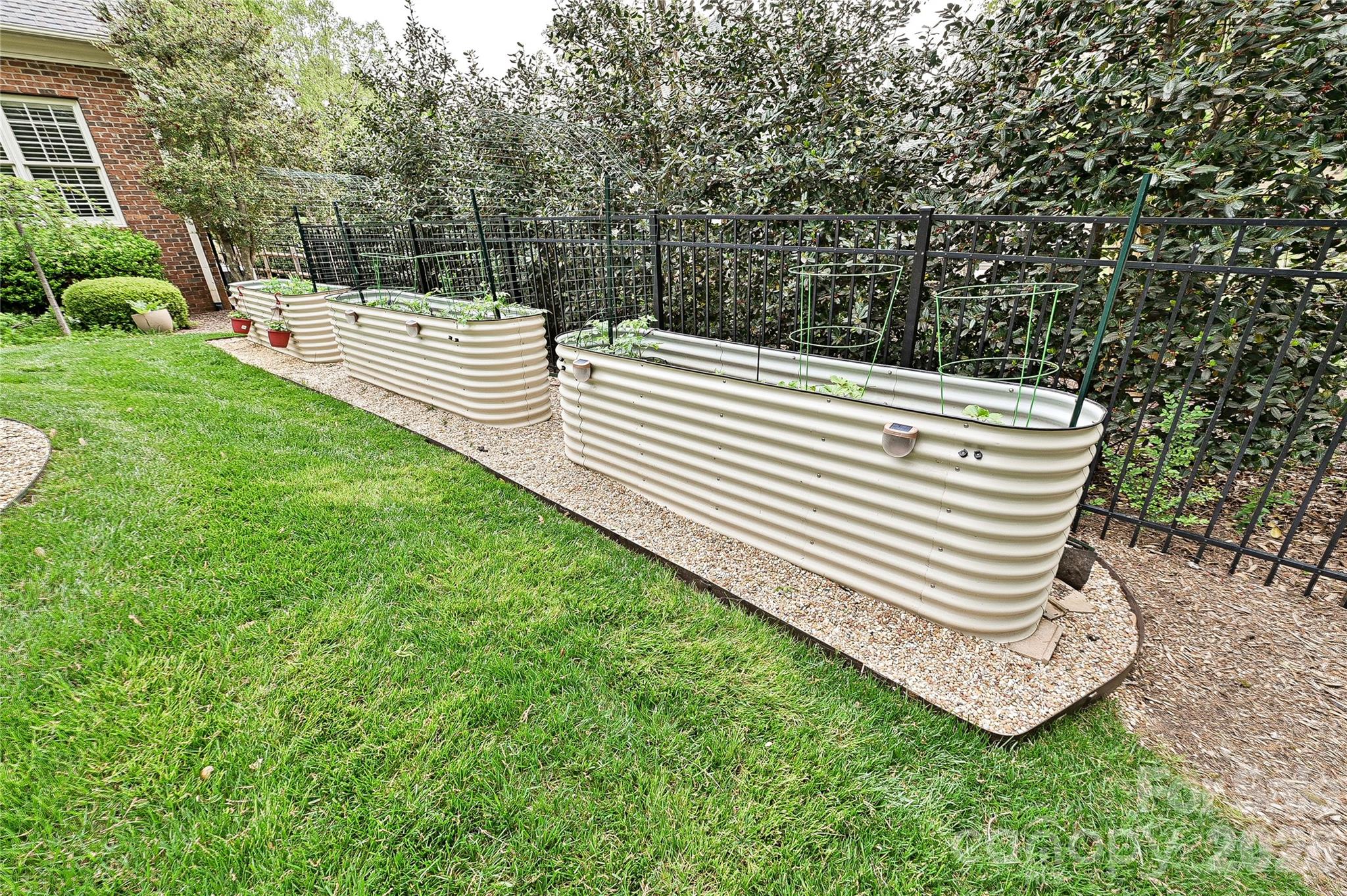 1126 Concord Road