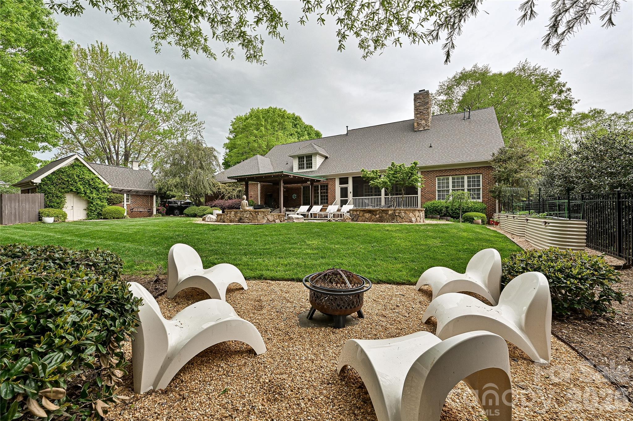 1126 Concord Road