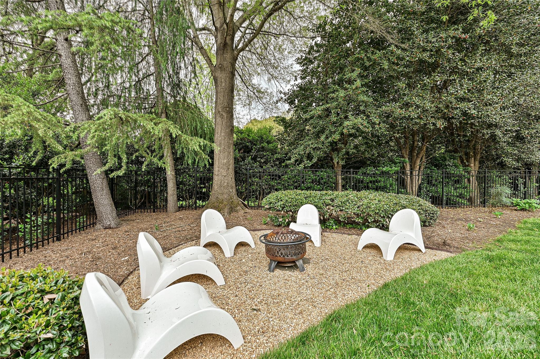 1126 Concord Road