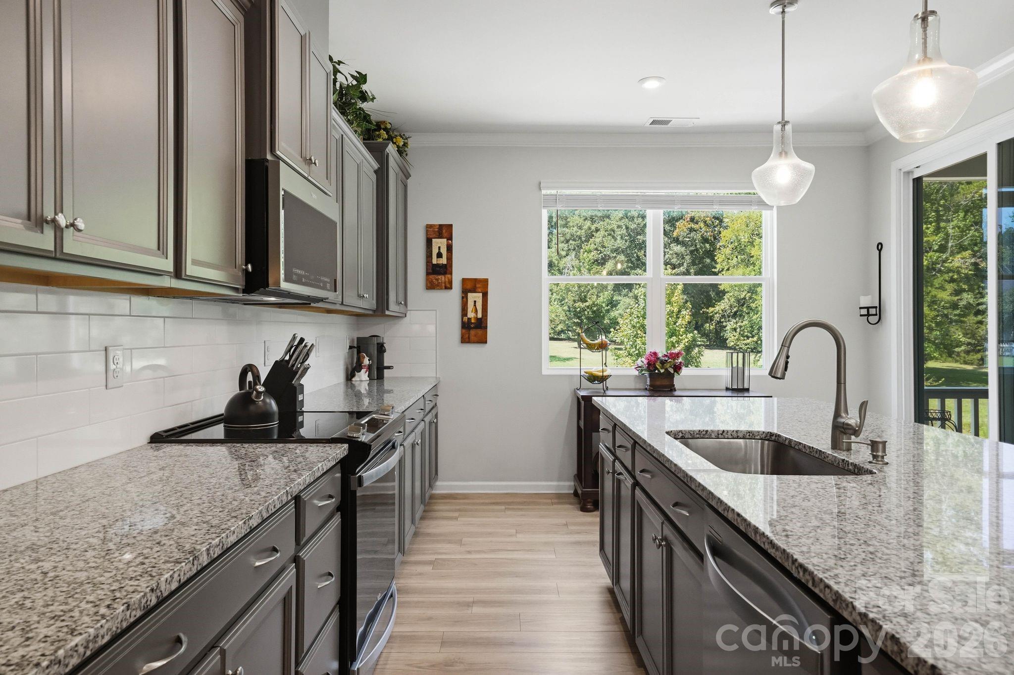 16705 Summers Walk Boulevard