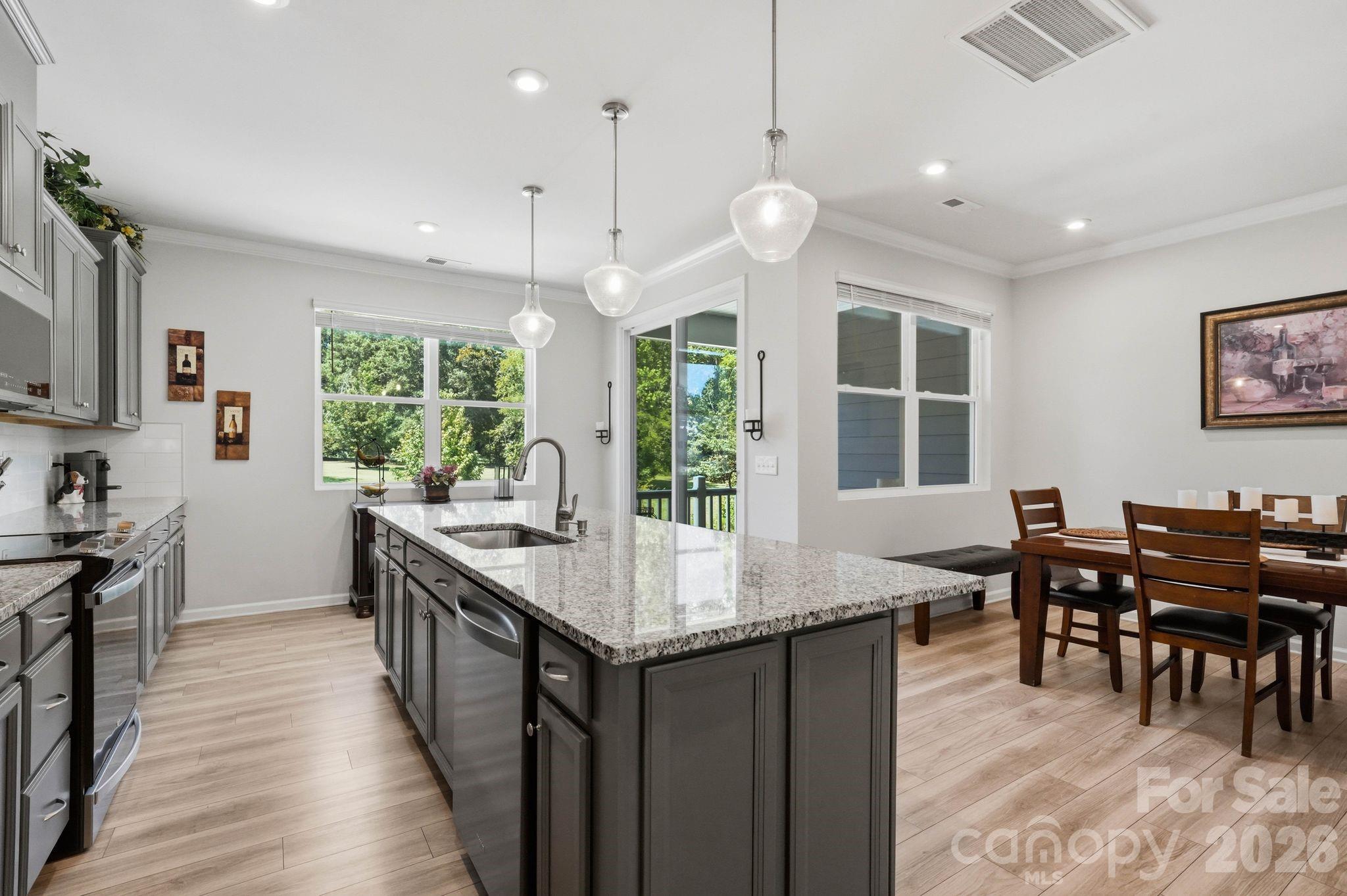 16705 Summers Walk Boulevard
