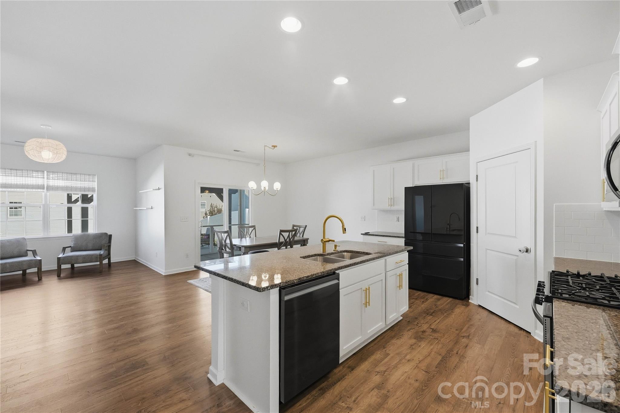 146 N Cromwell Drive