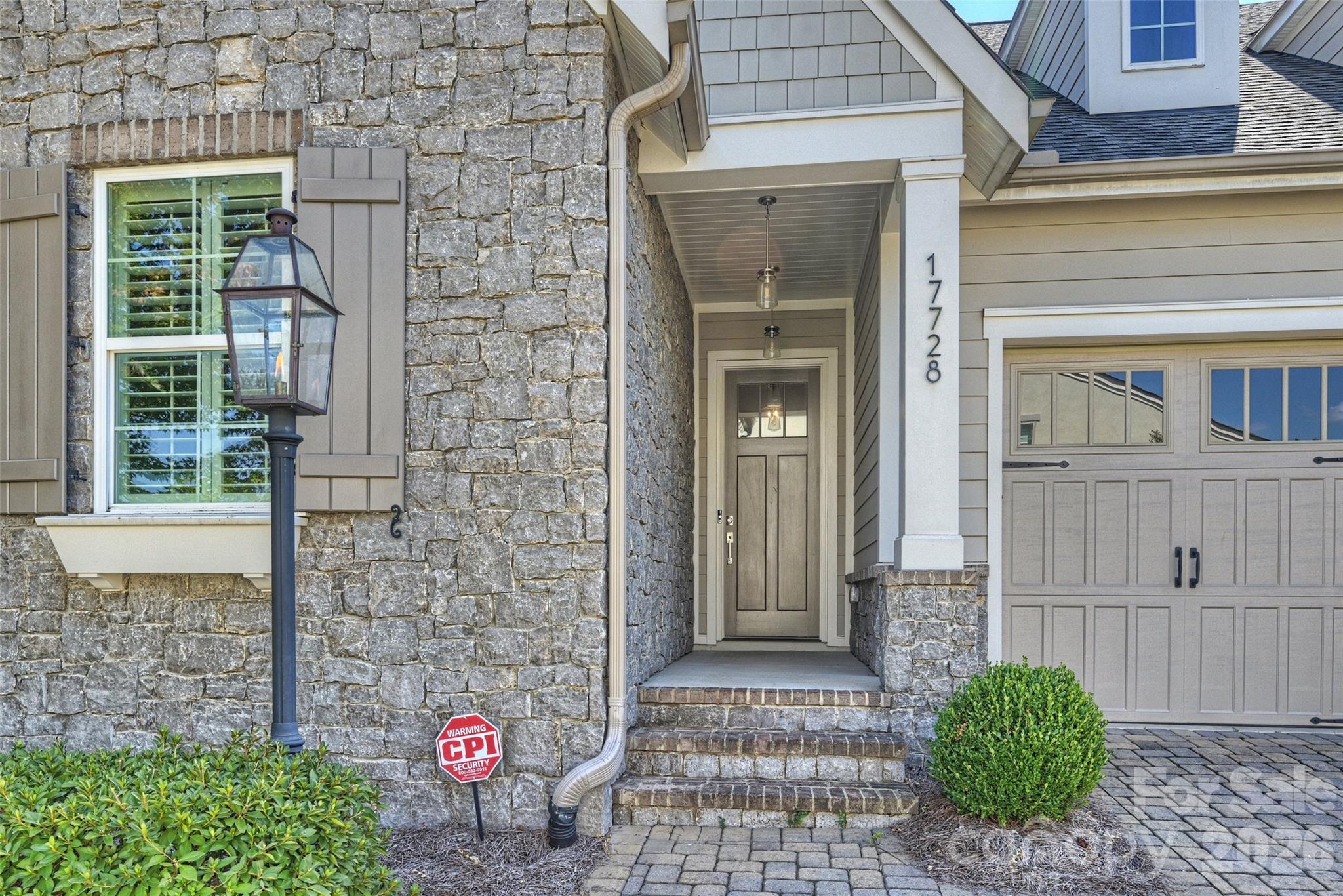 17728 Jetton Green Loop