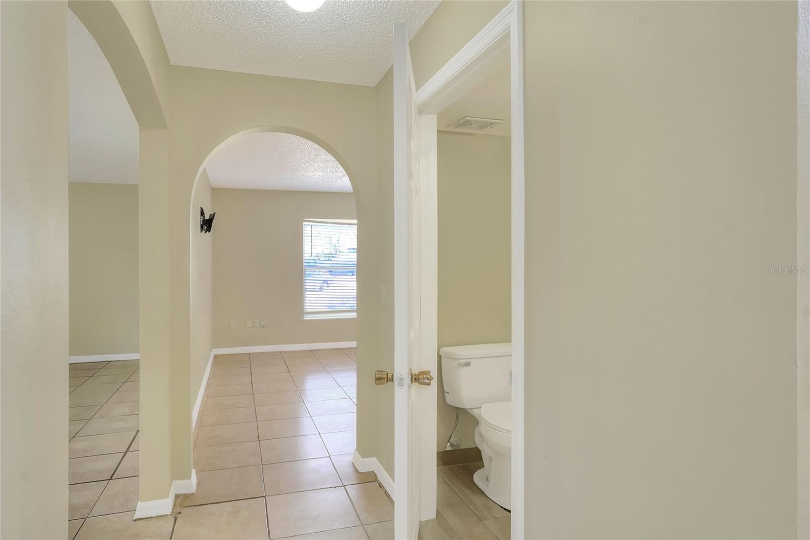 186 ROSEDALE DR