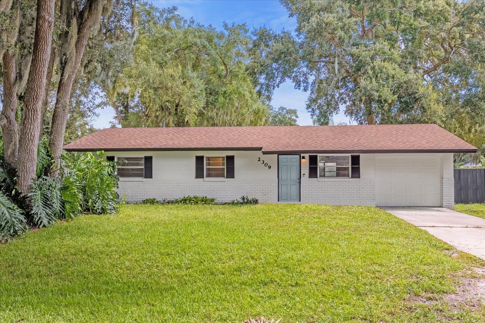 2309 ORANGE TREE DR