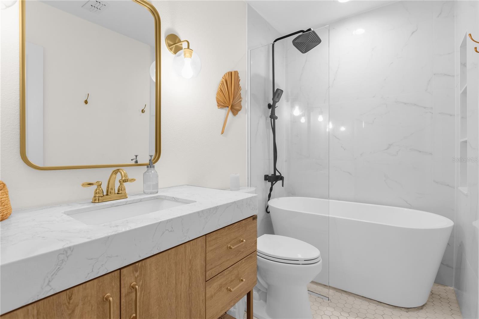 2270 DELORAINE TRL