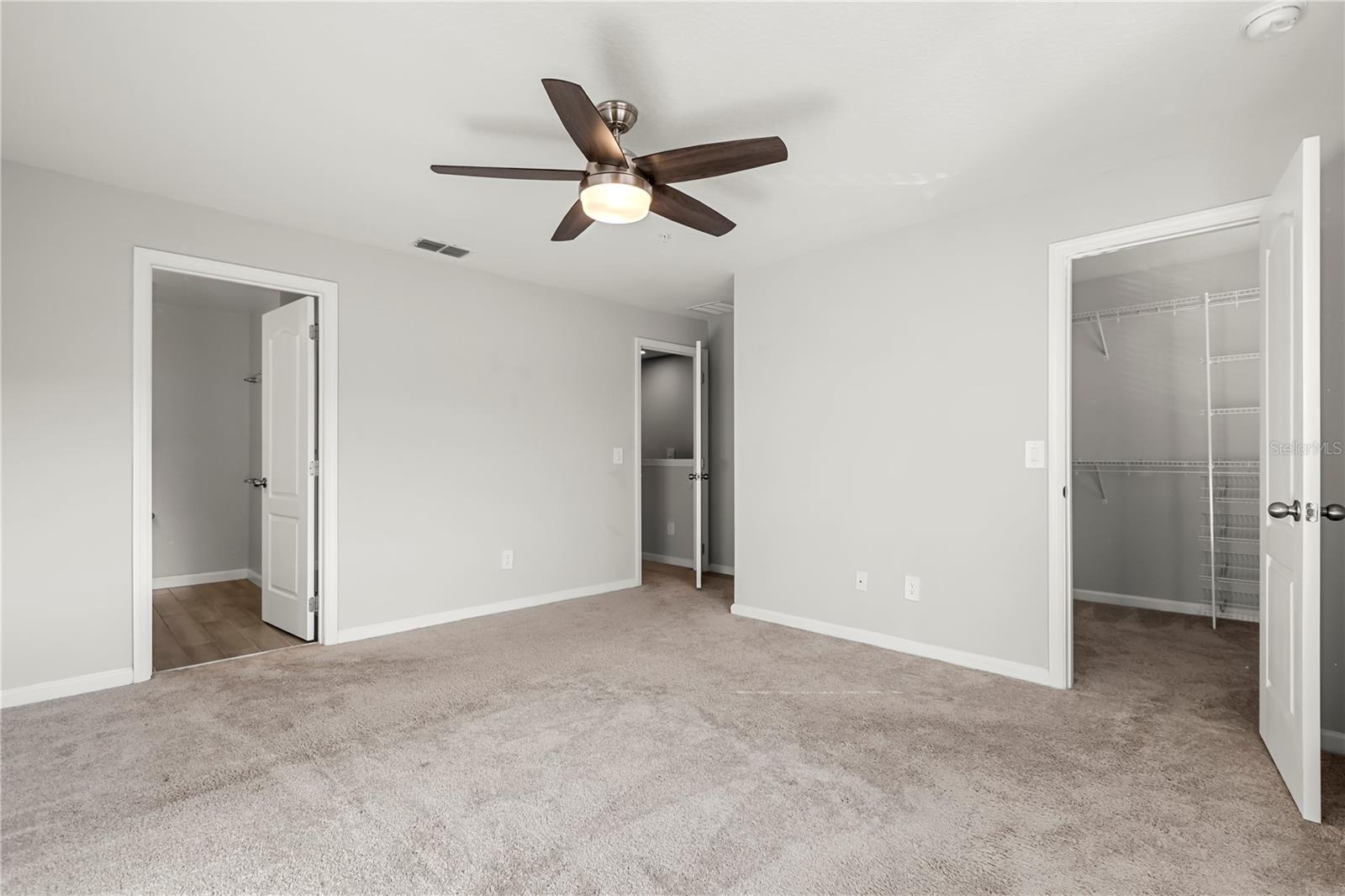 411 CAPE HONEYSUCKLE PL