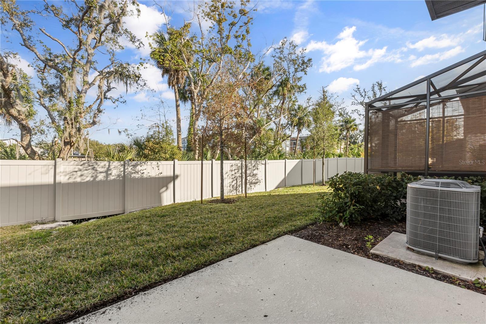 411 CAPE HONEYSUCKLE PL