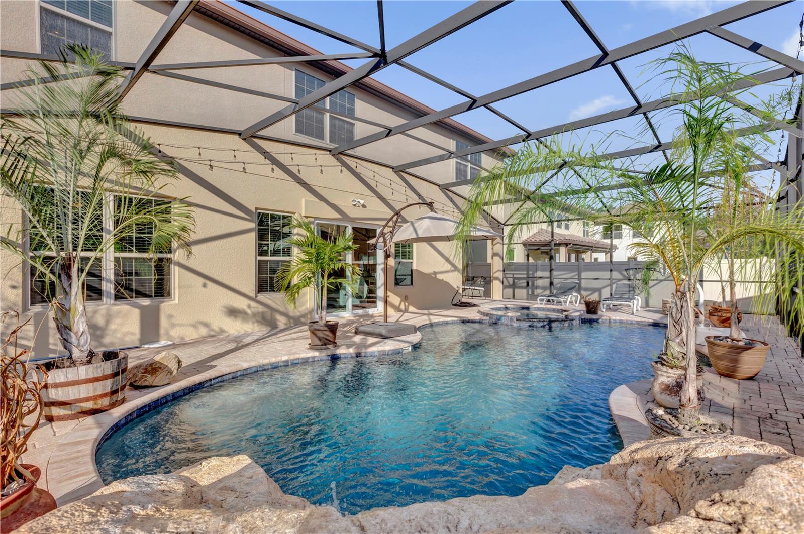 1208 BELLA VISTA CIR