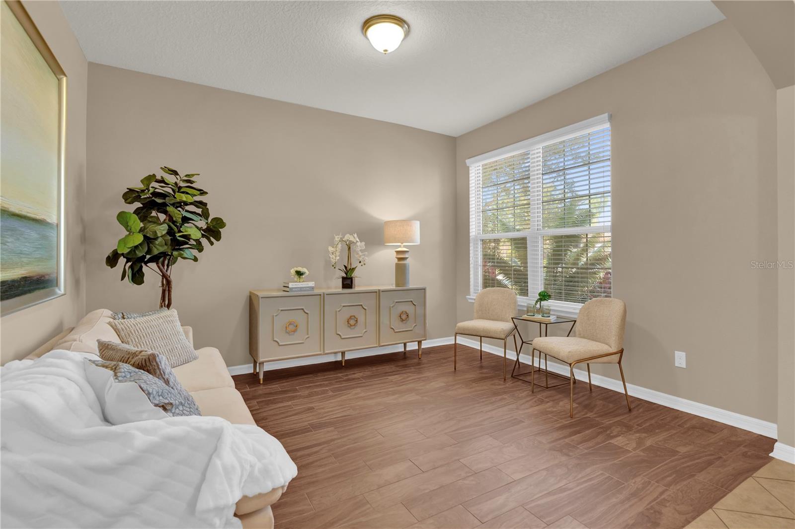 1208 BELLA VISTA CIR