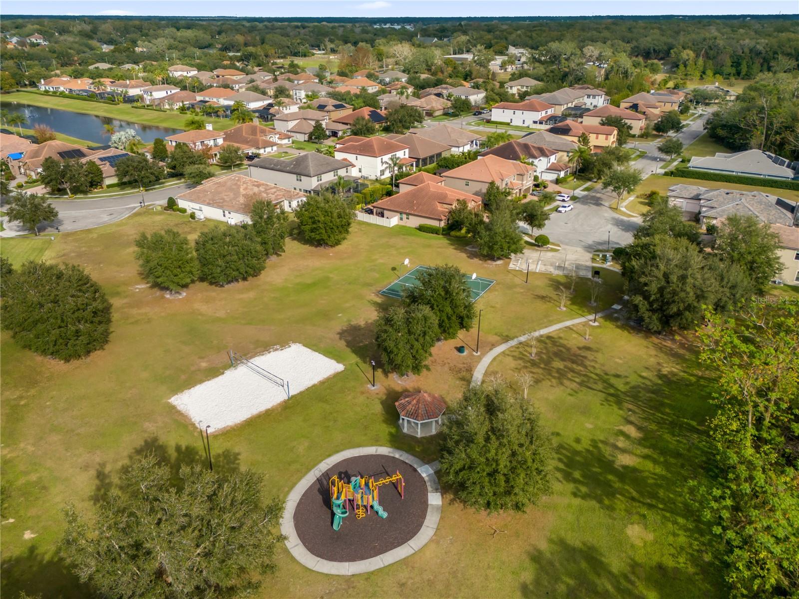 1208 BELLA VISTA CIR