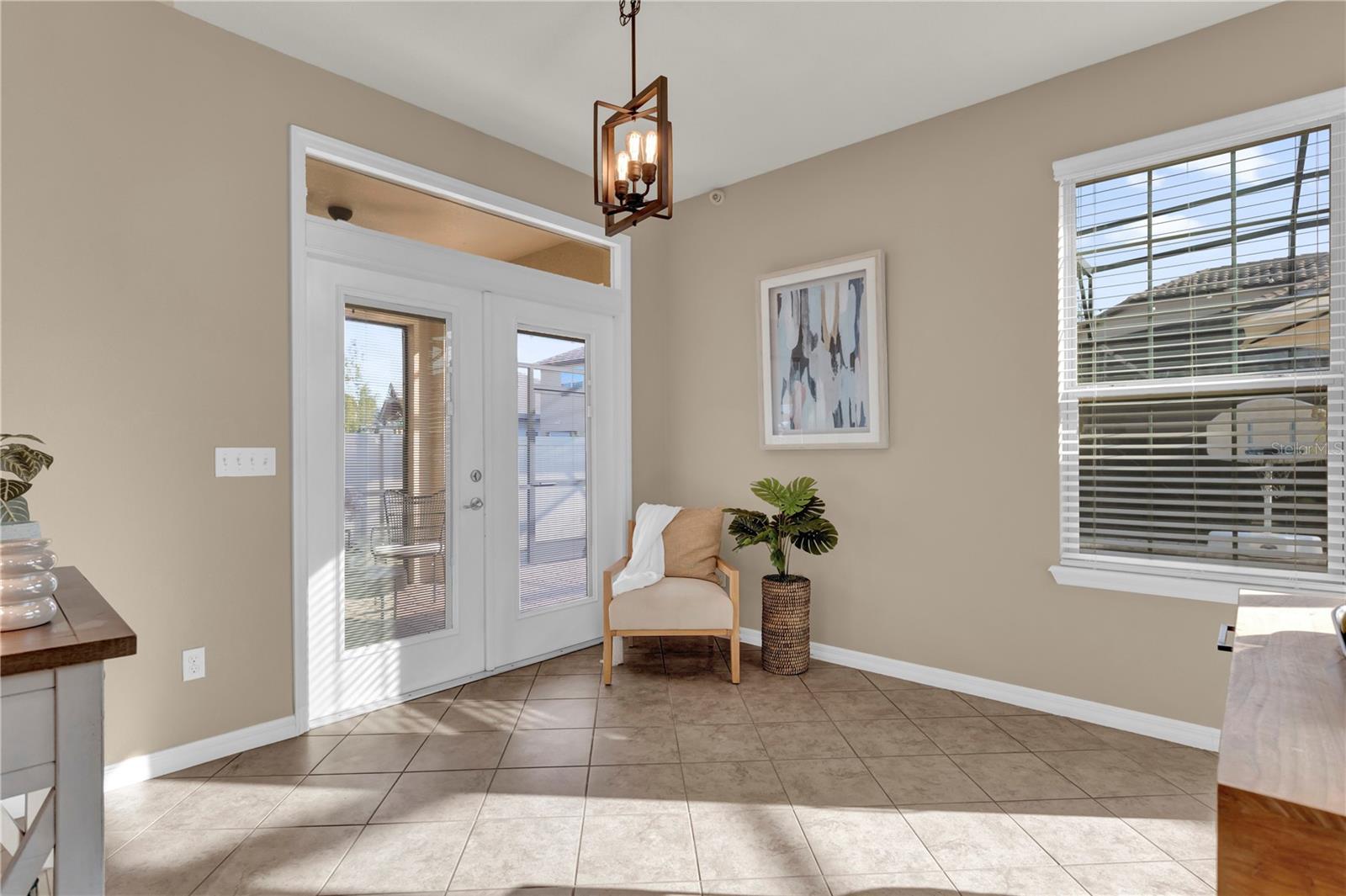 1208 BELLA VISTA CIR