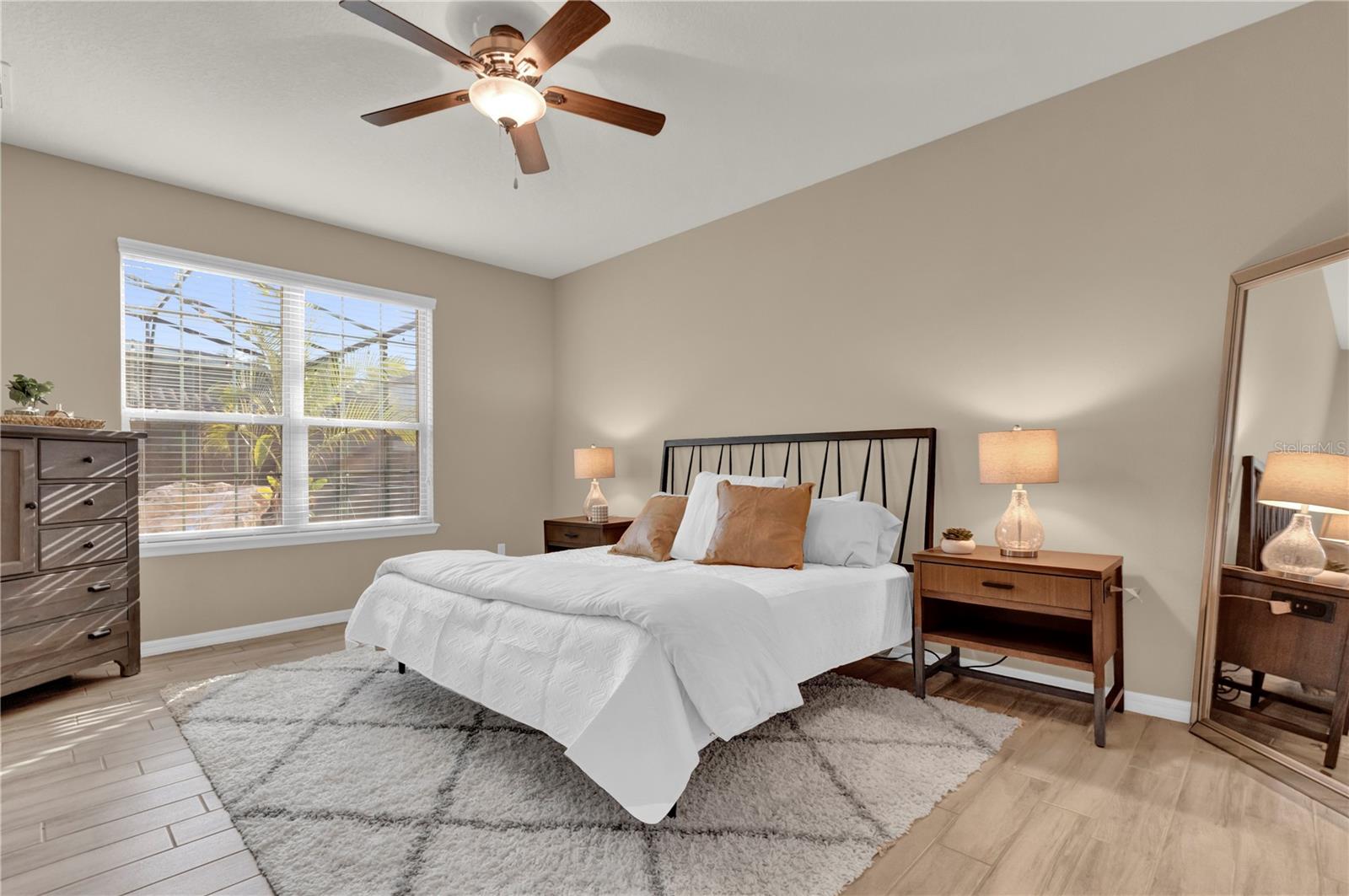 1208 BELLA VISTA CIR