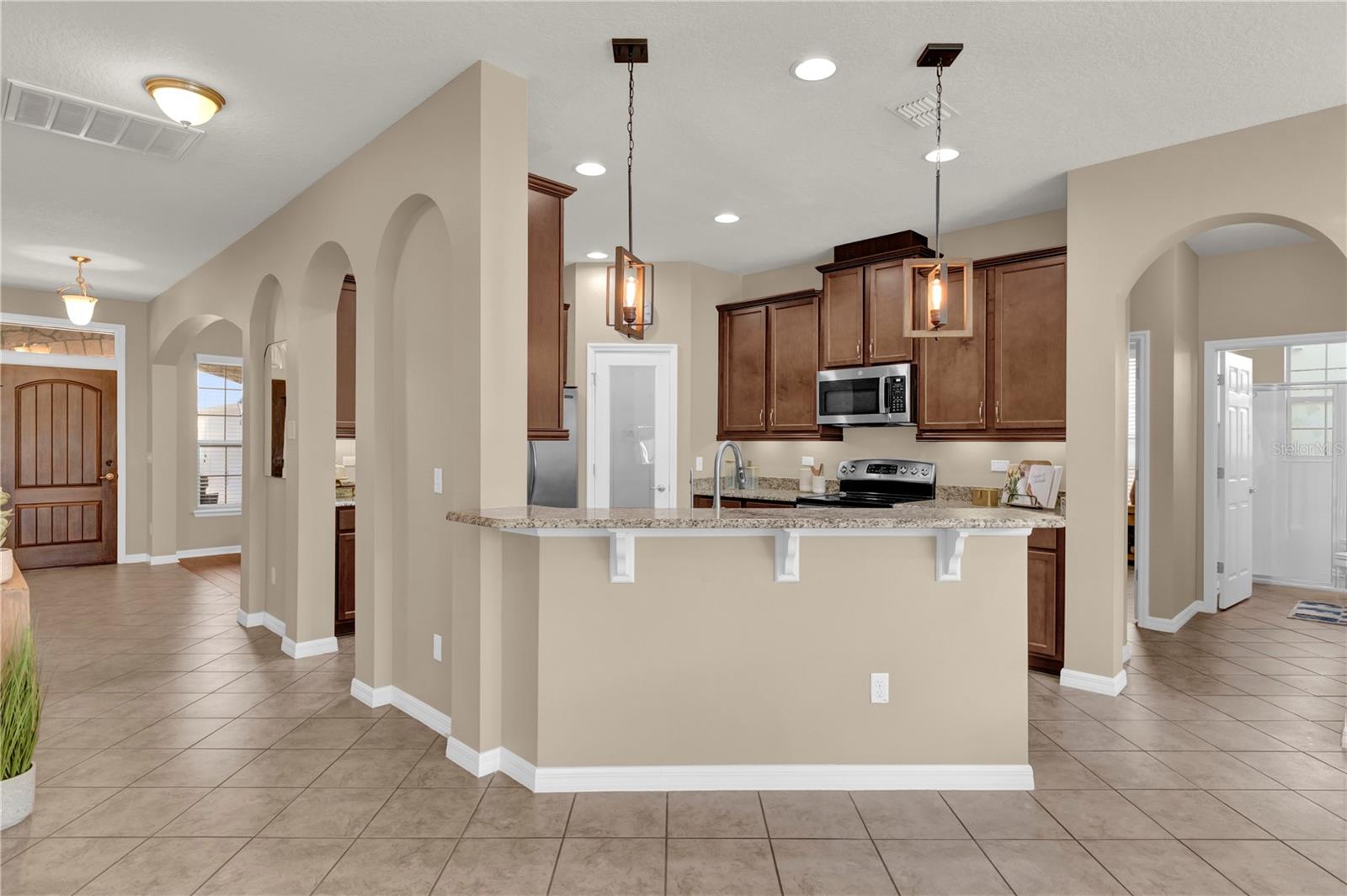 1208 BELLA VISTA CIR