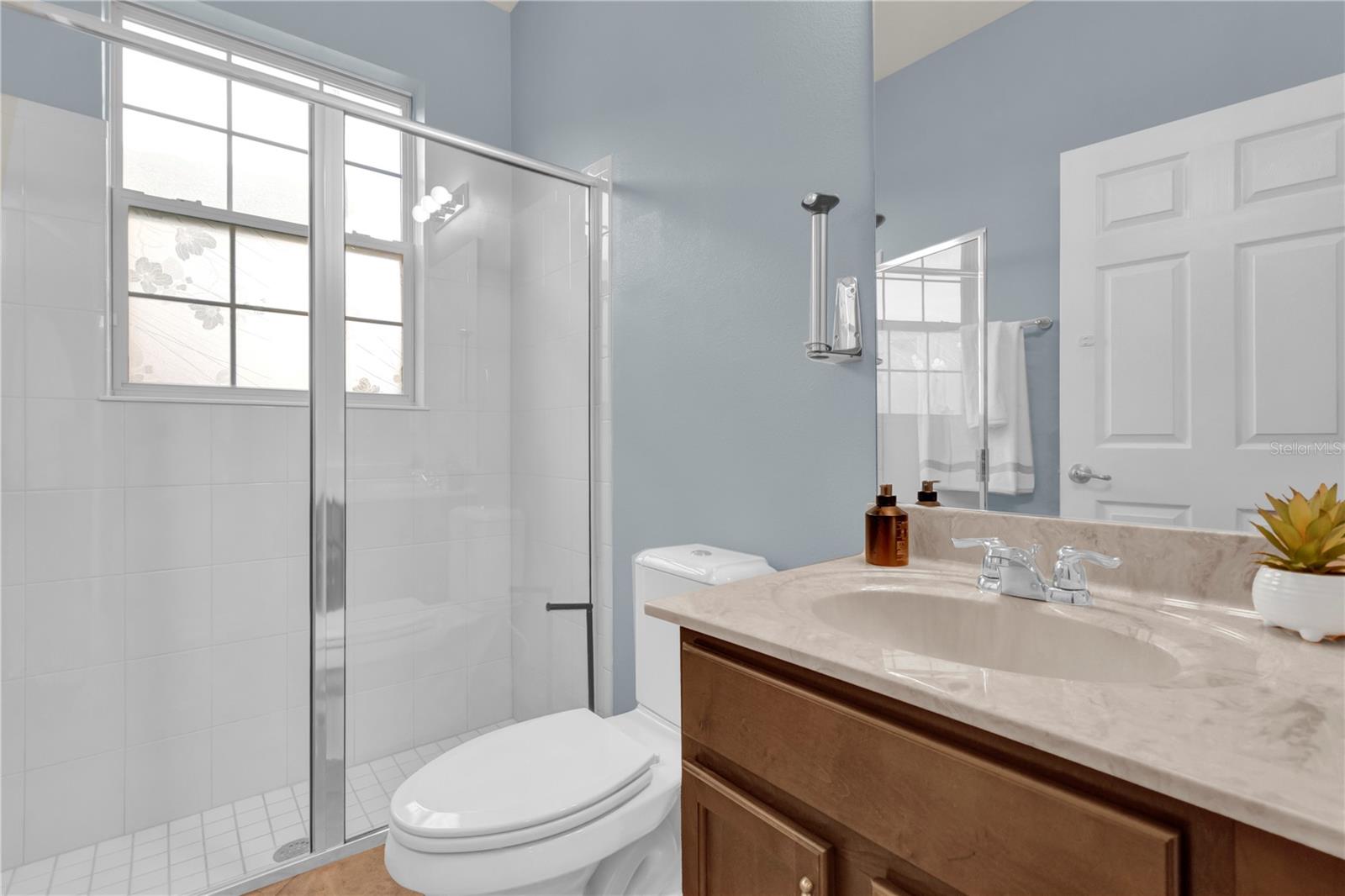 1208 BELLA VISTA CIR