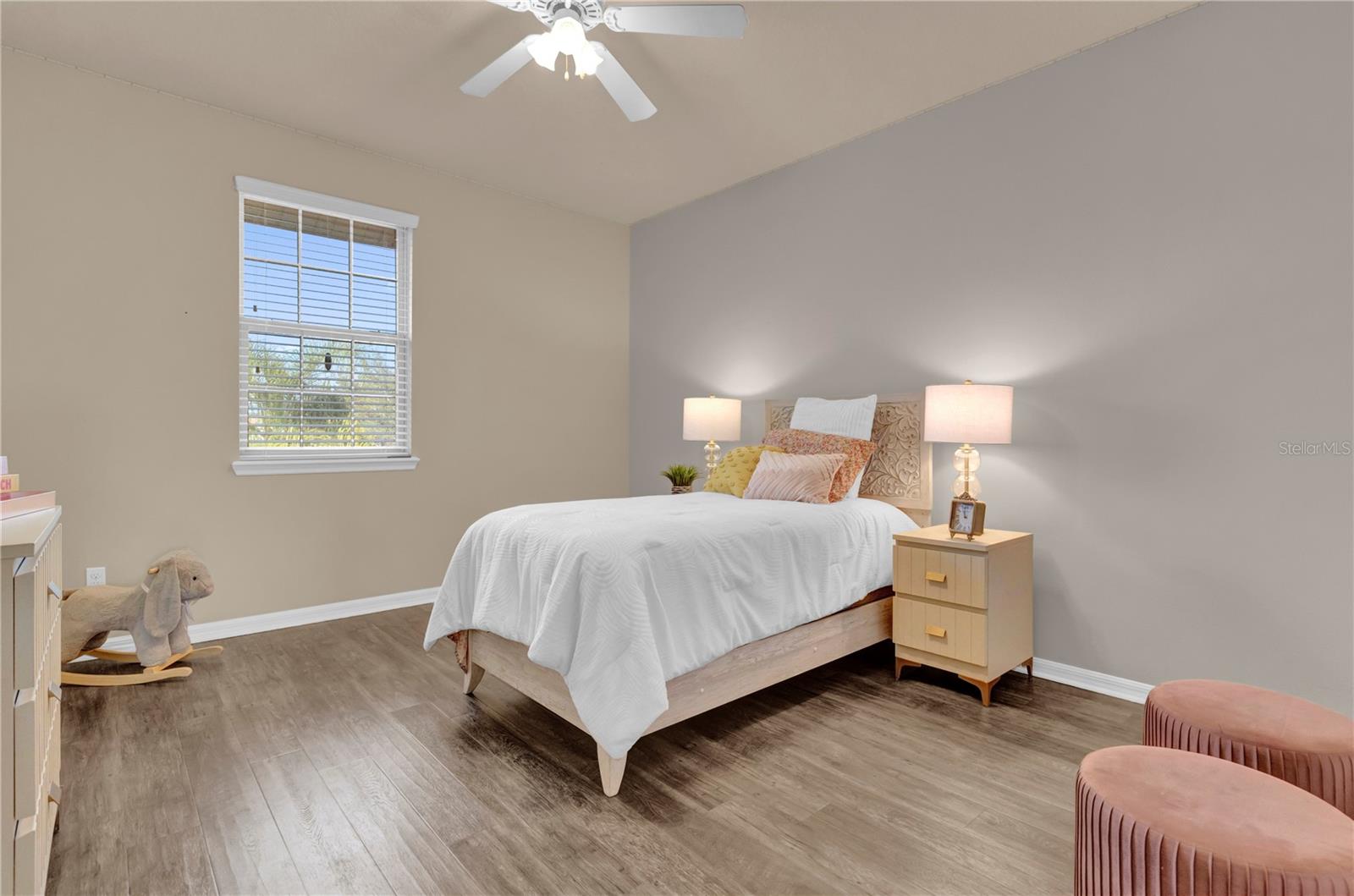 1208 BELLA VISTA CIR