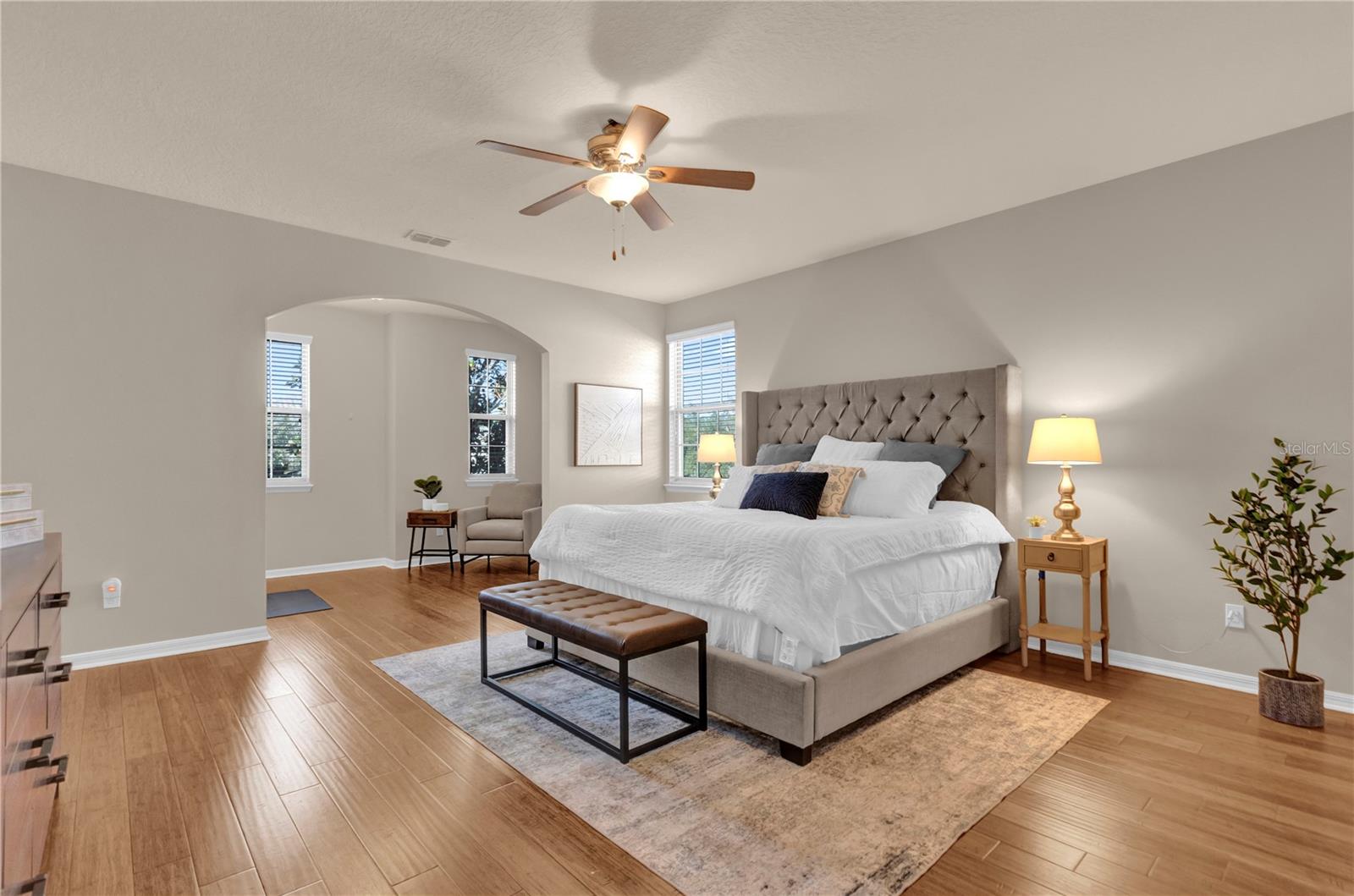 1208 BELLA VISTA CIR