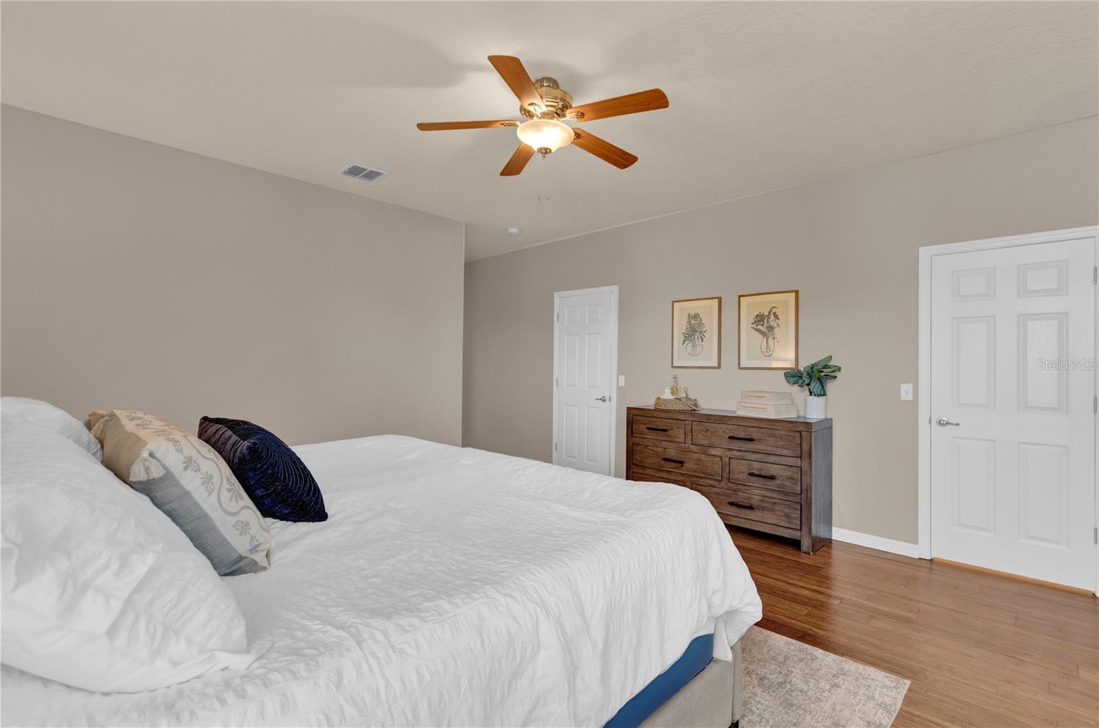 1208 BELLA VISTA CIR