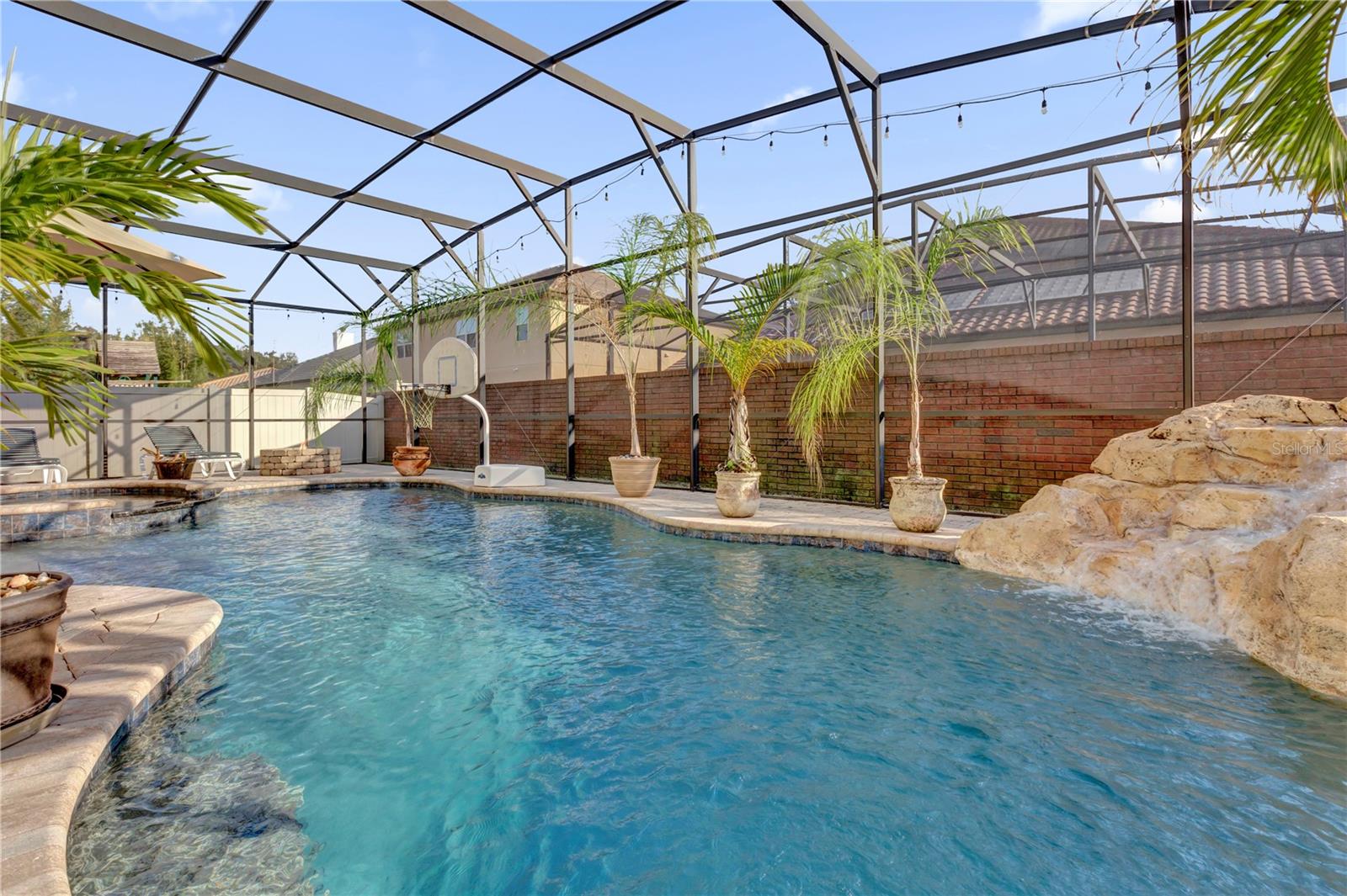 1208 BELLA VISTA CIR