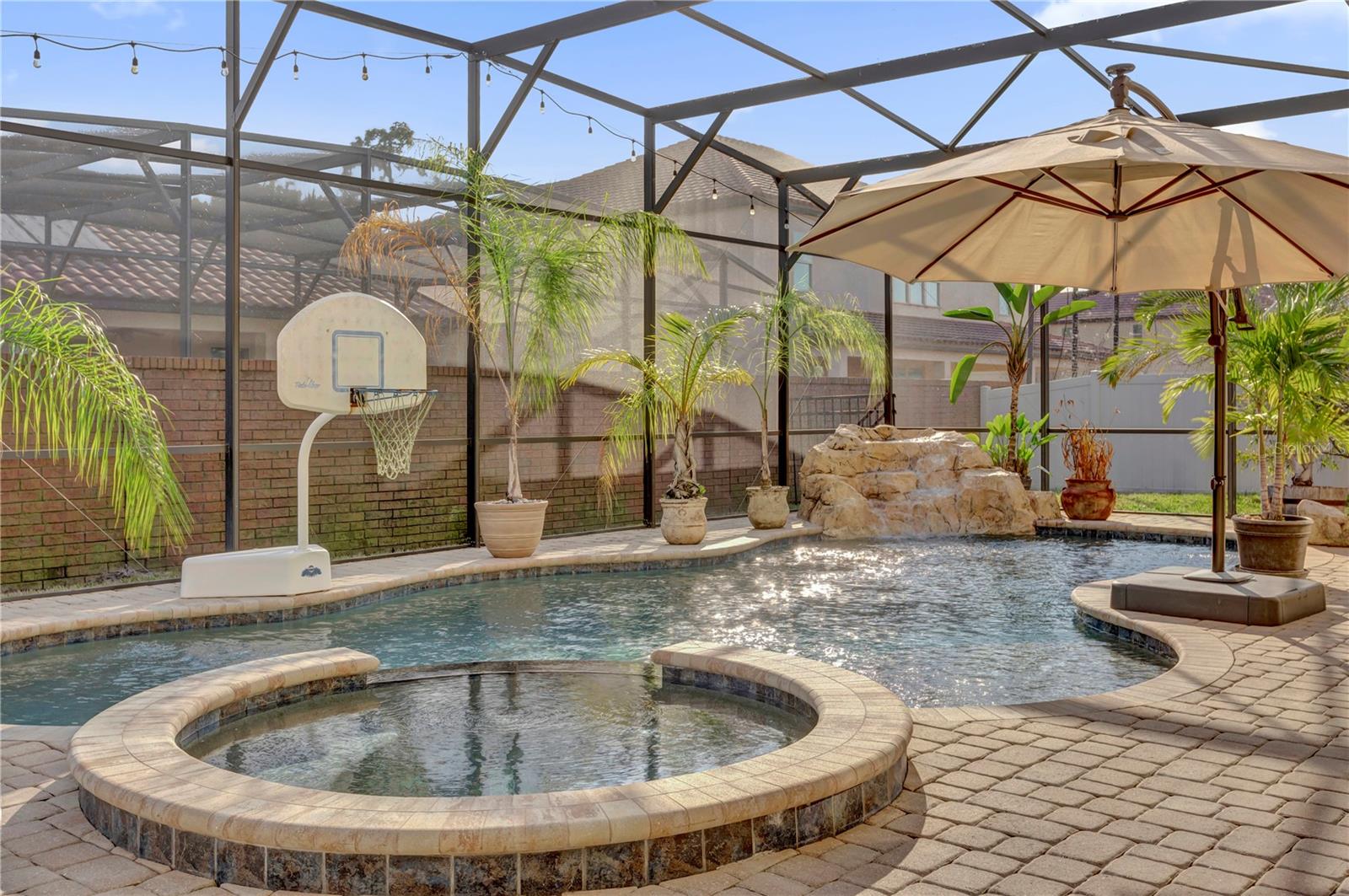 1208 BELLA VISTA CIR