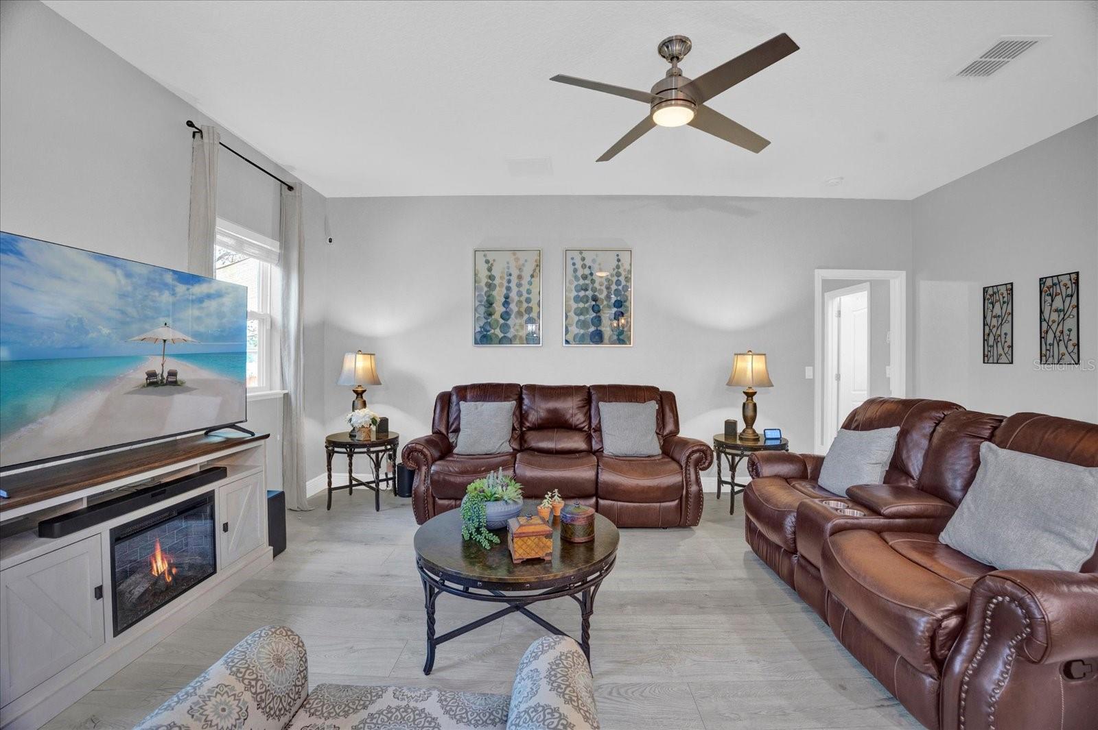 281 EDISTO PL