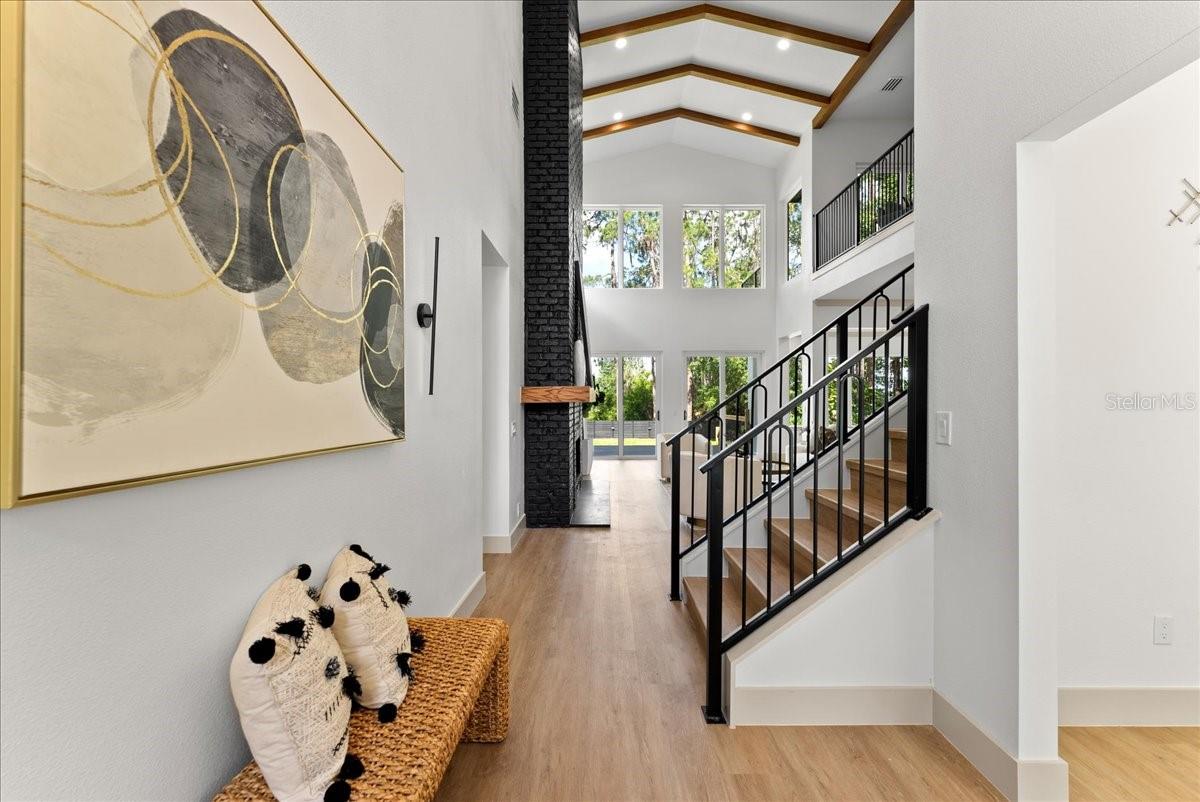 13562 S LAKE MARY JANE RD