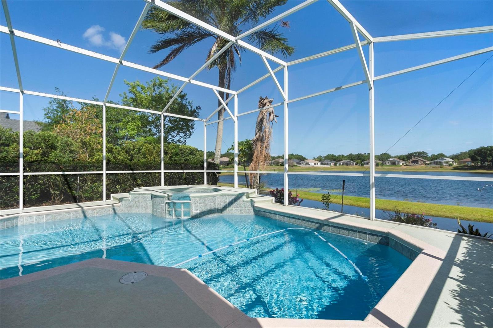 829 LAKEWORTH CIR