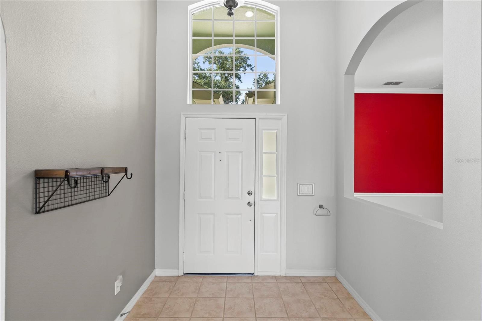 829 LAKEWORTH CIR