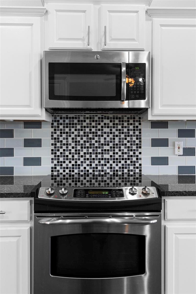 829 LAKEWORTH CIR