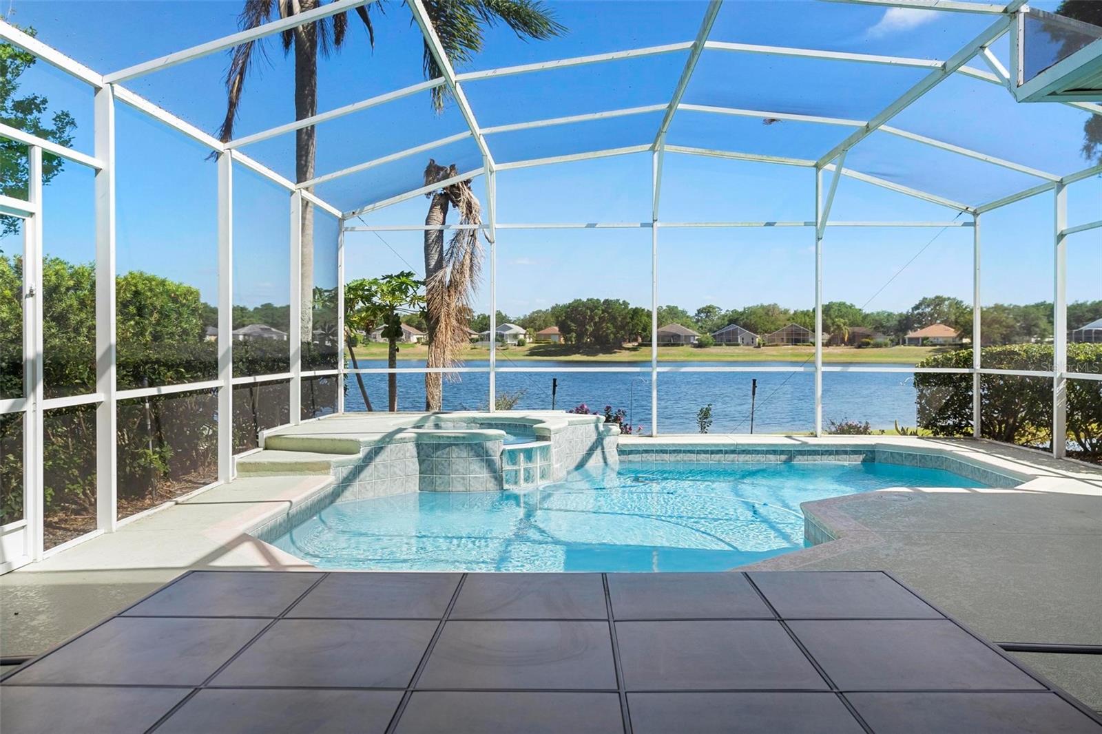 829 LAKEWORTH CIR