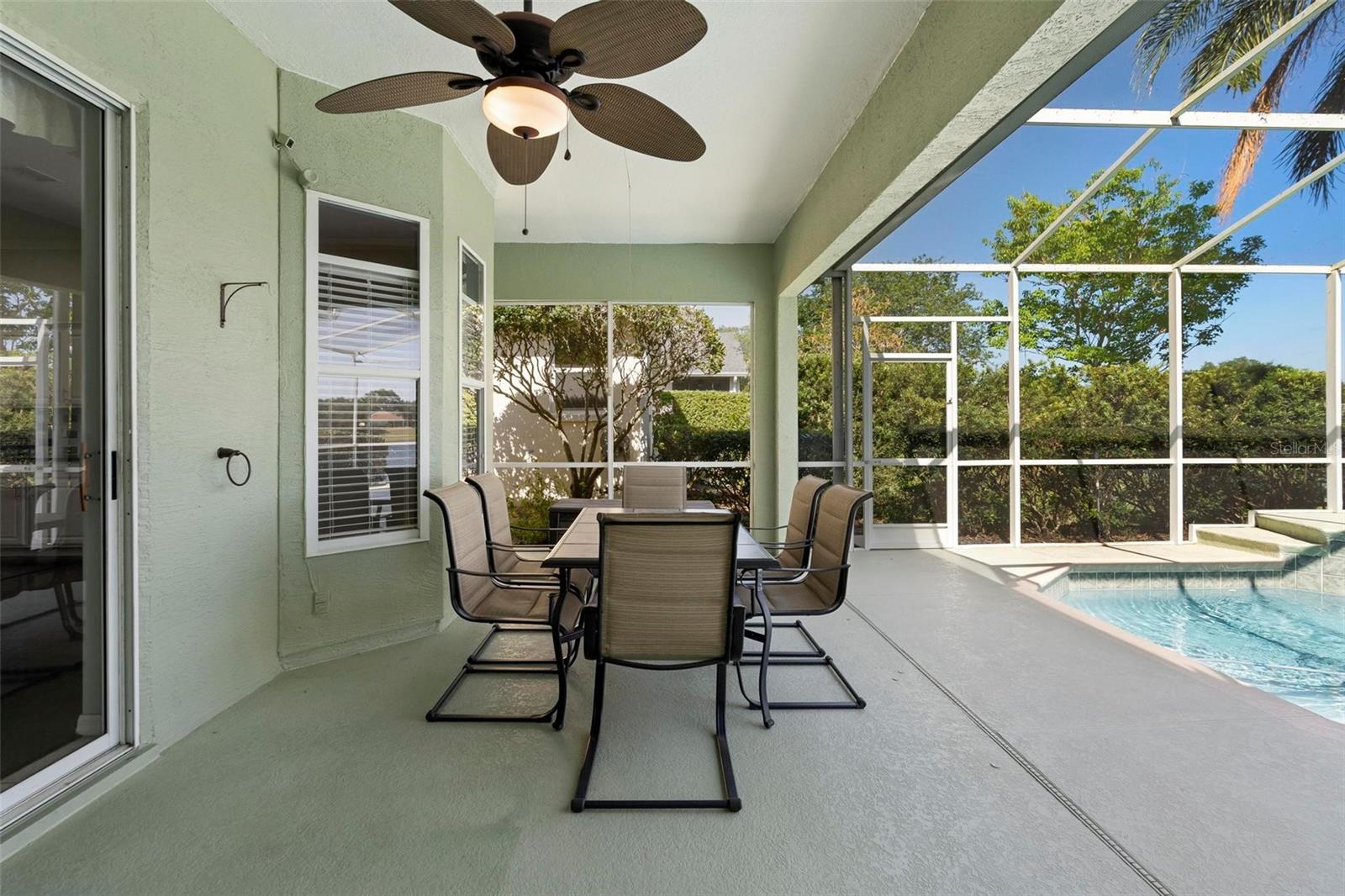 829 LAKEWORTH CIR