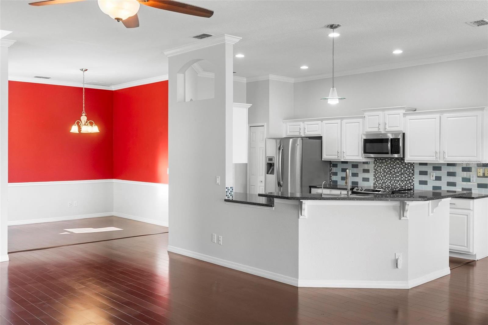 829 LAKEWORTH CIR