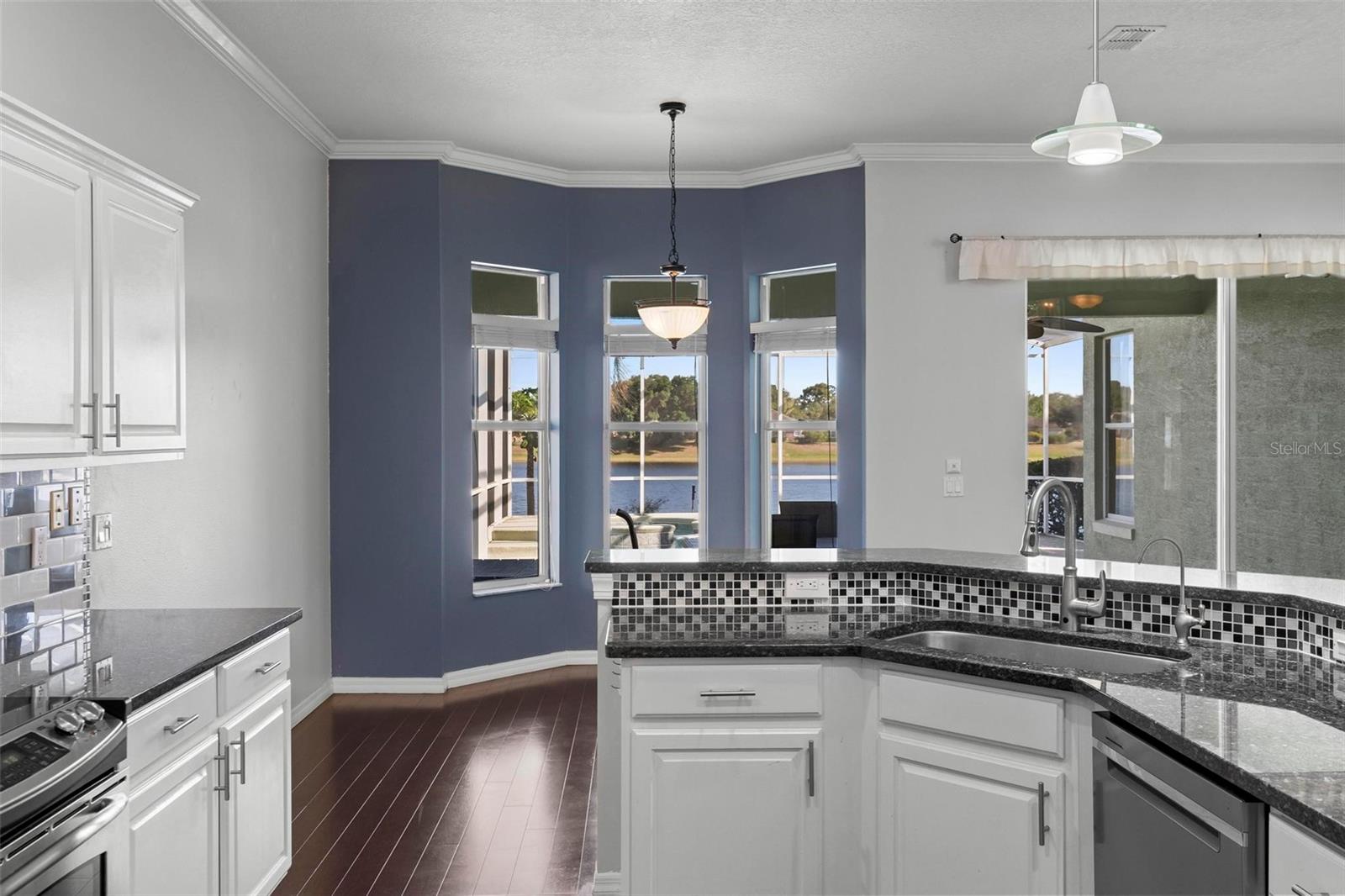 829 LAKEWORTH CIR