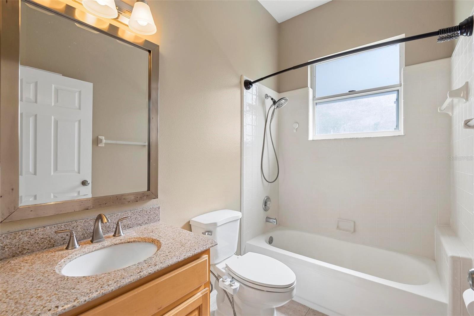 829 LAKEWORTH CIR