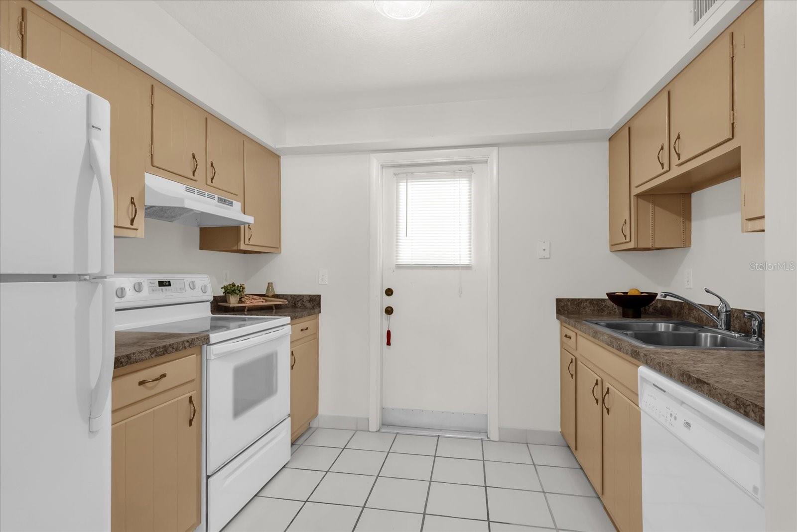 200 ST ANDREWS BLVD #802